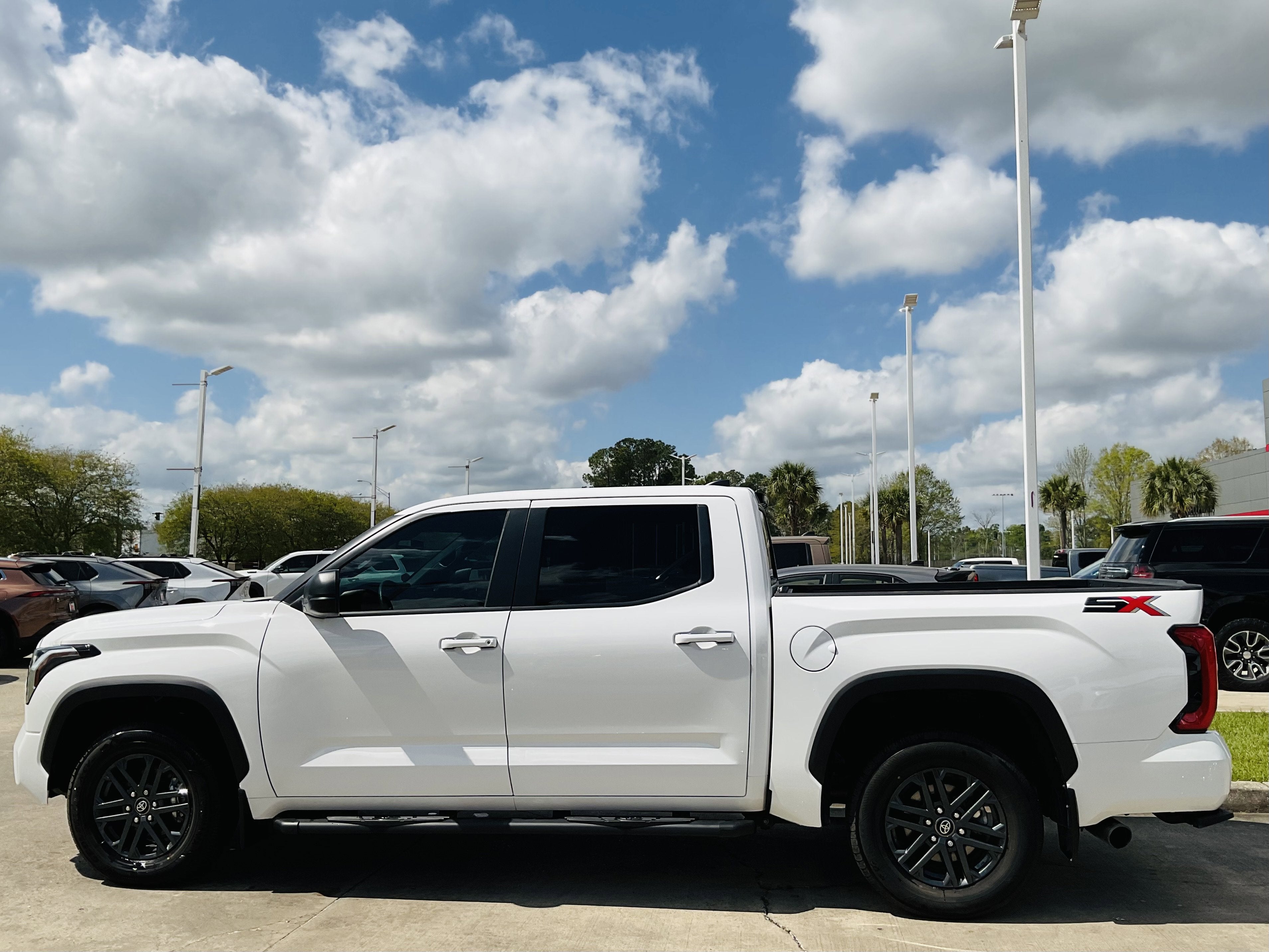 2025 Toyota TUNDRA 4X2 SR5