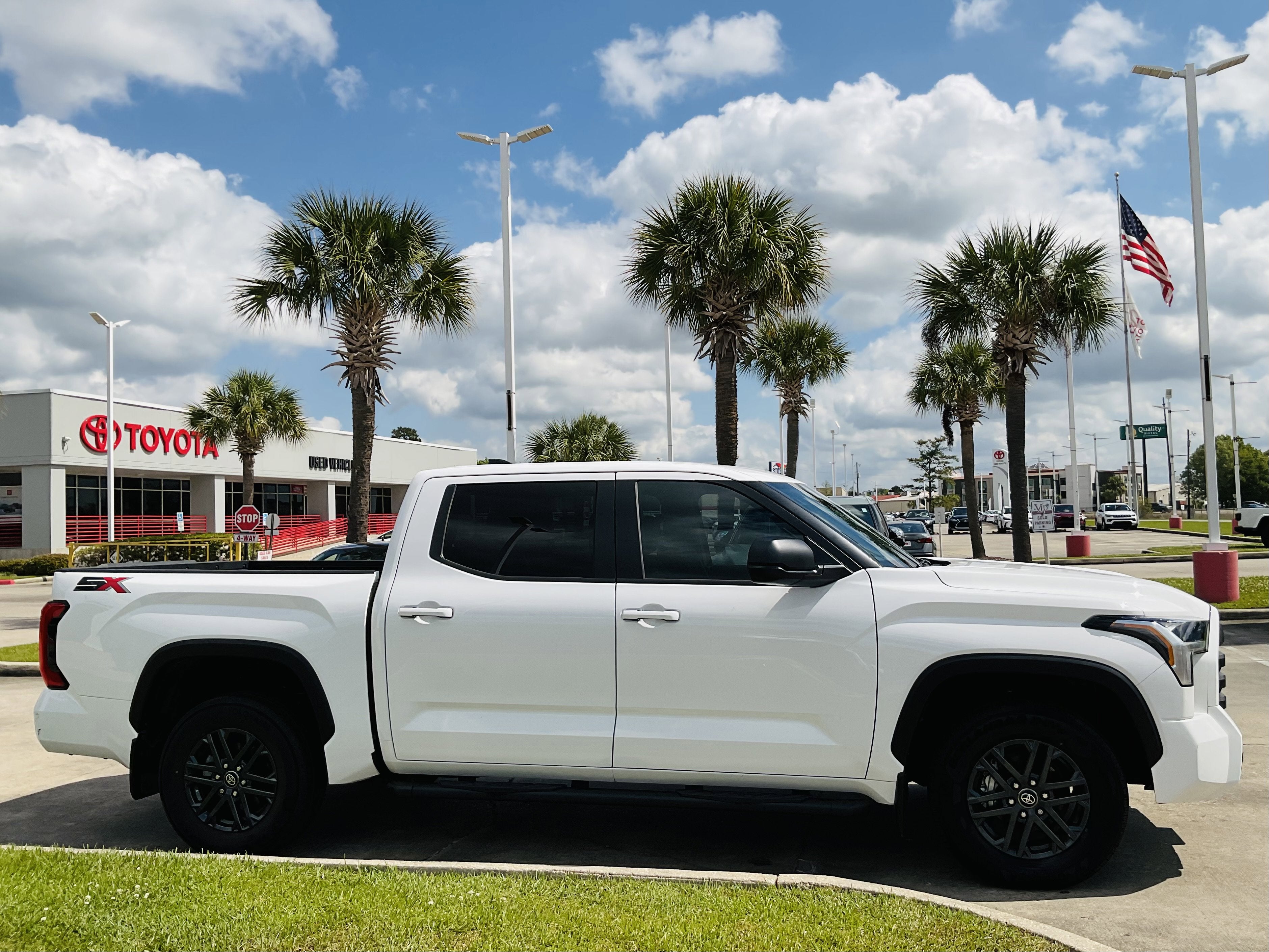 2025 Toyota TUNDRA 4X2 SR5