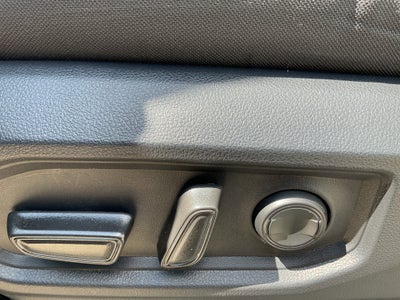 2025 Toyota TUNDRA 4X2 SR5