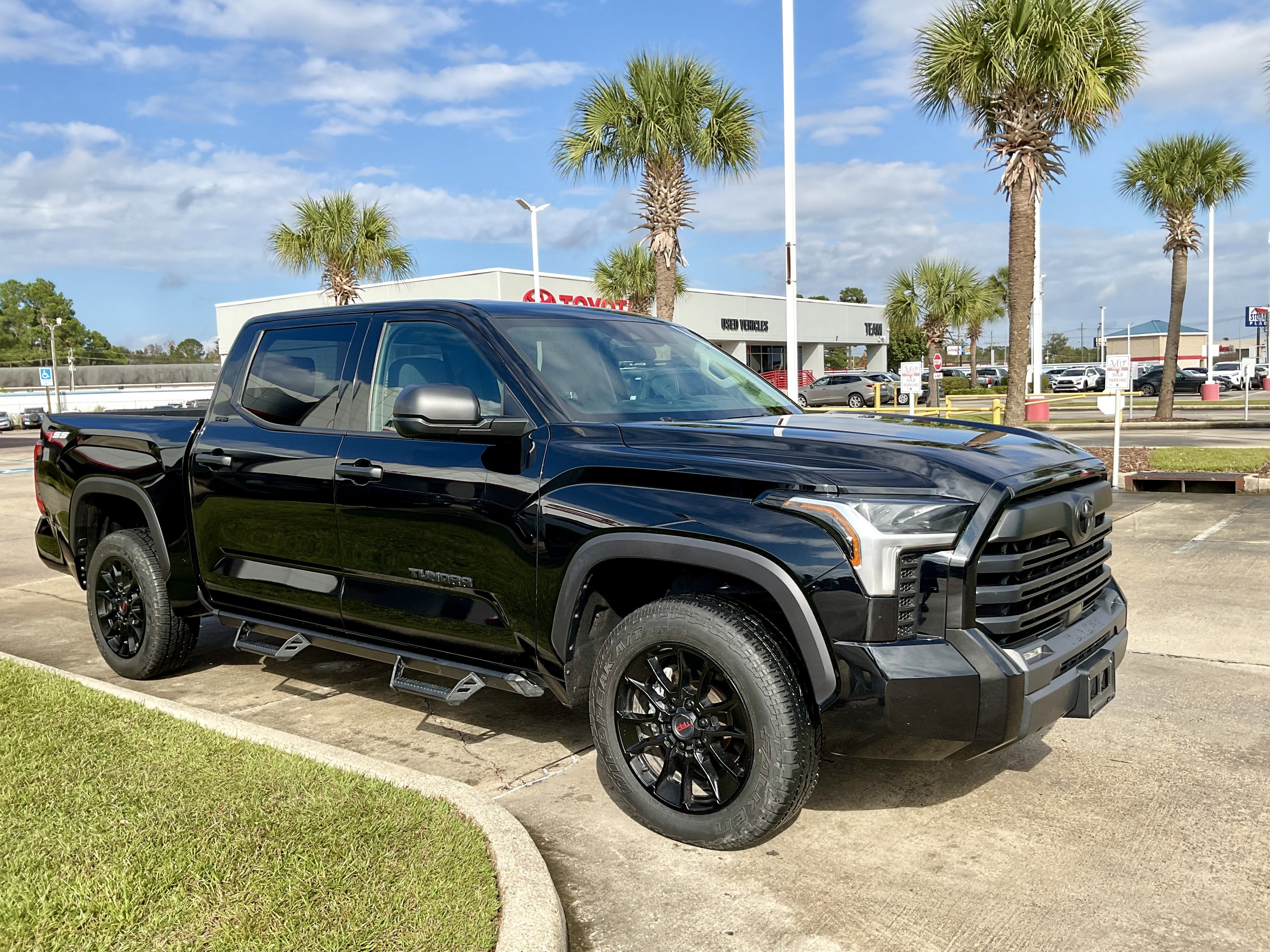 2023 Toyota TUNDRA 4X4 SR5