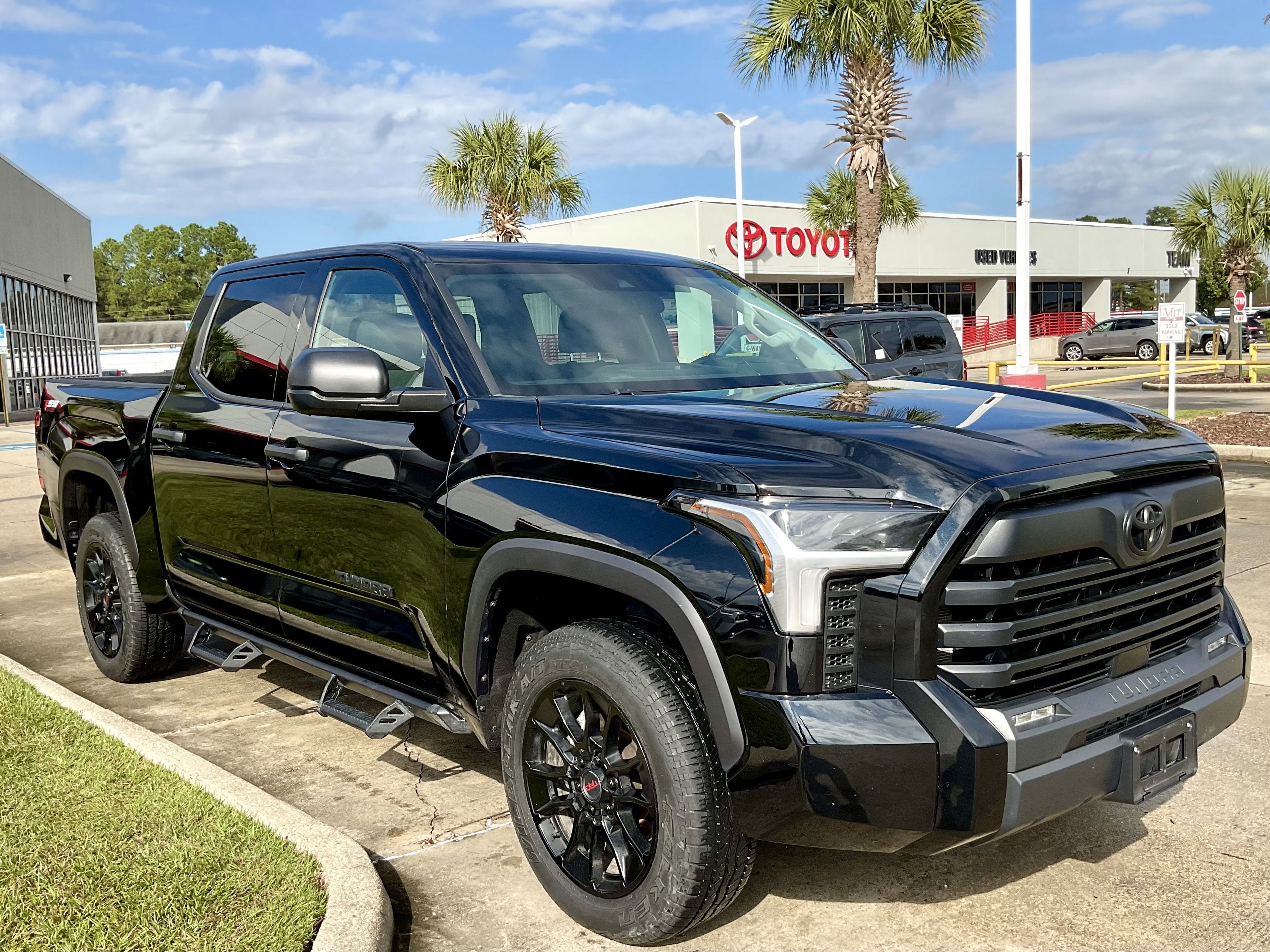 2023 Toyota TUNDRA 4X4 SR5