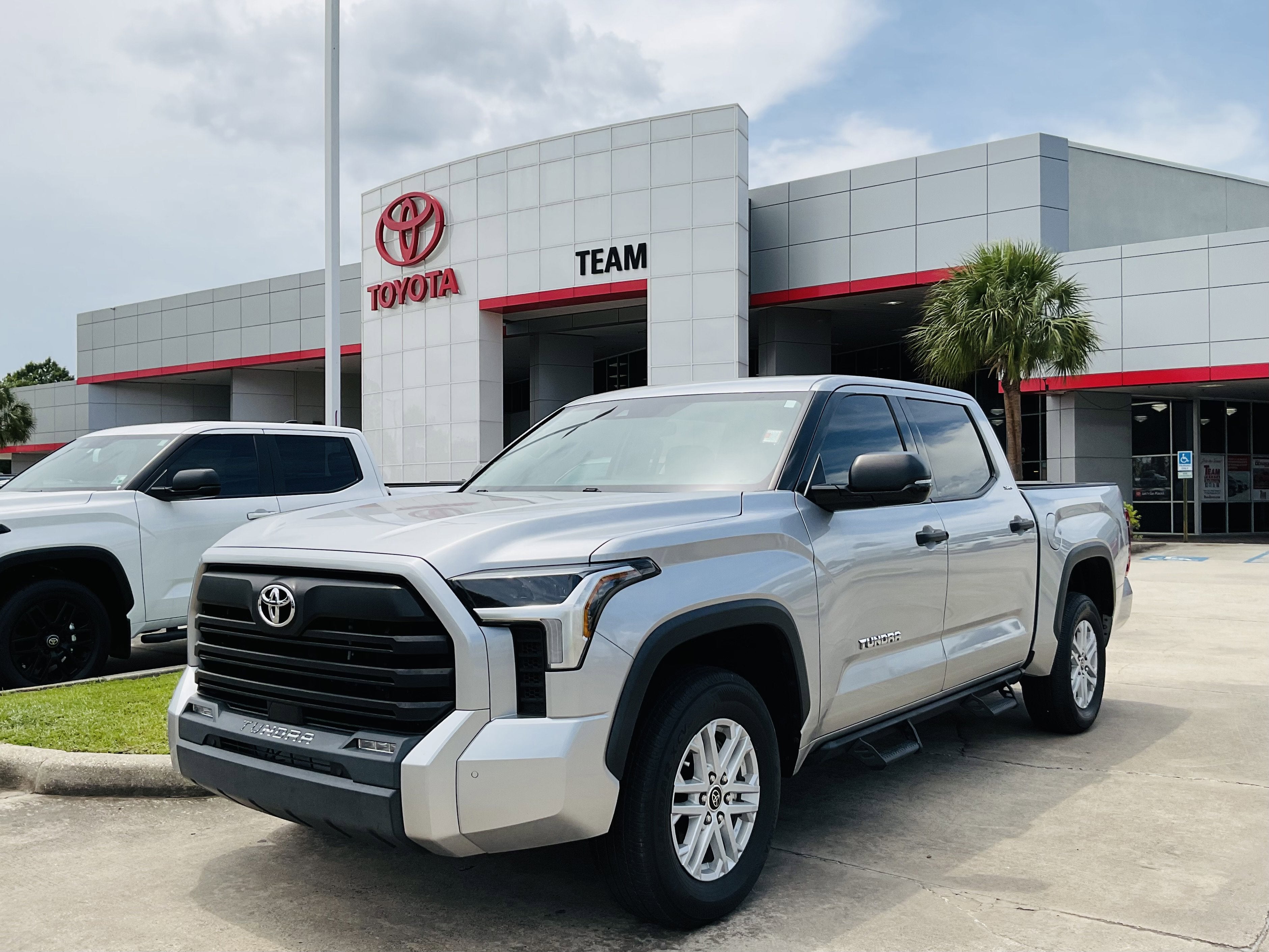 2023 Toyota Tundra SR5