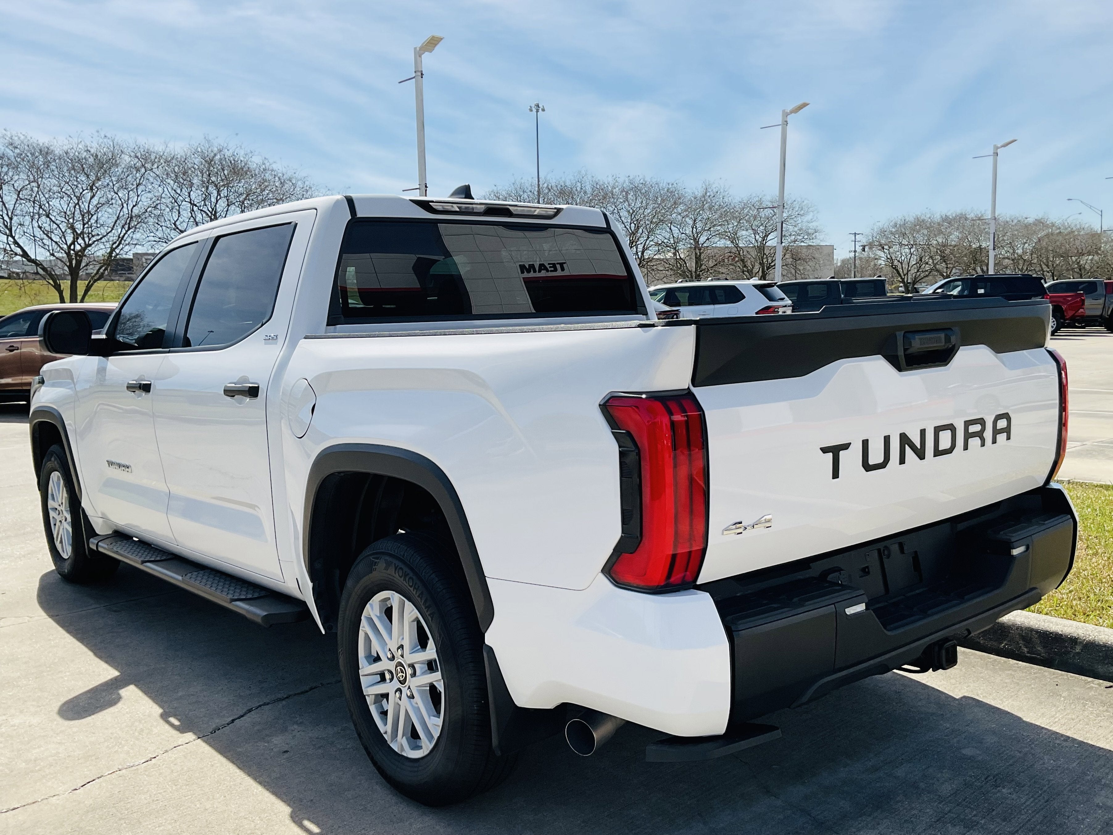 2024 Toyota TUNDRA 4X4 SR5
