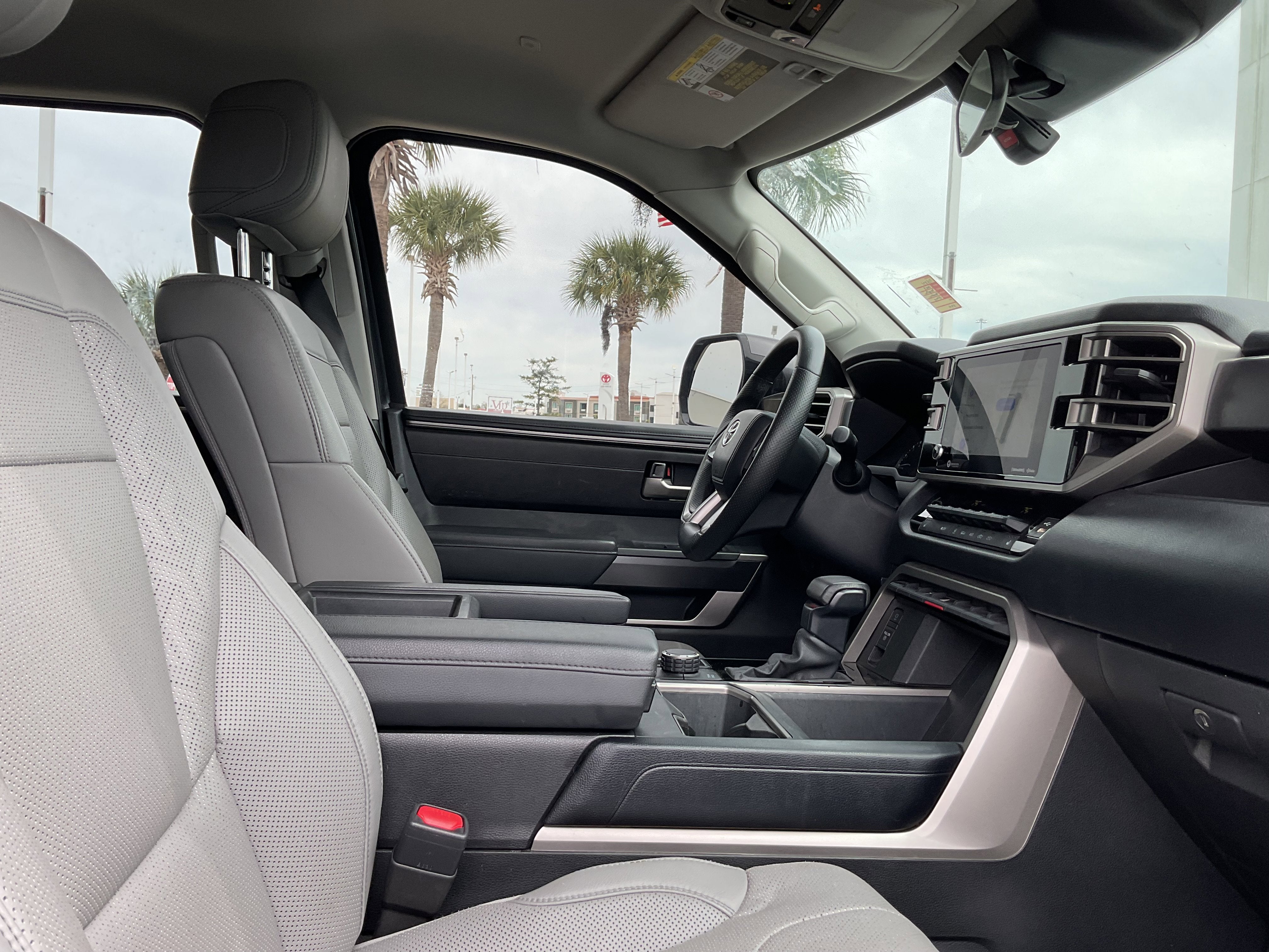 2023 Toyota TUNDRA 4X4 SR5