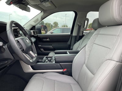 2024 Toyota TUNDRA 4X4 SR5