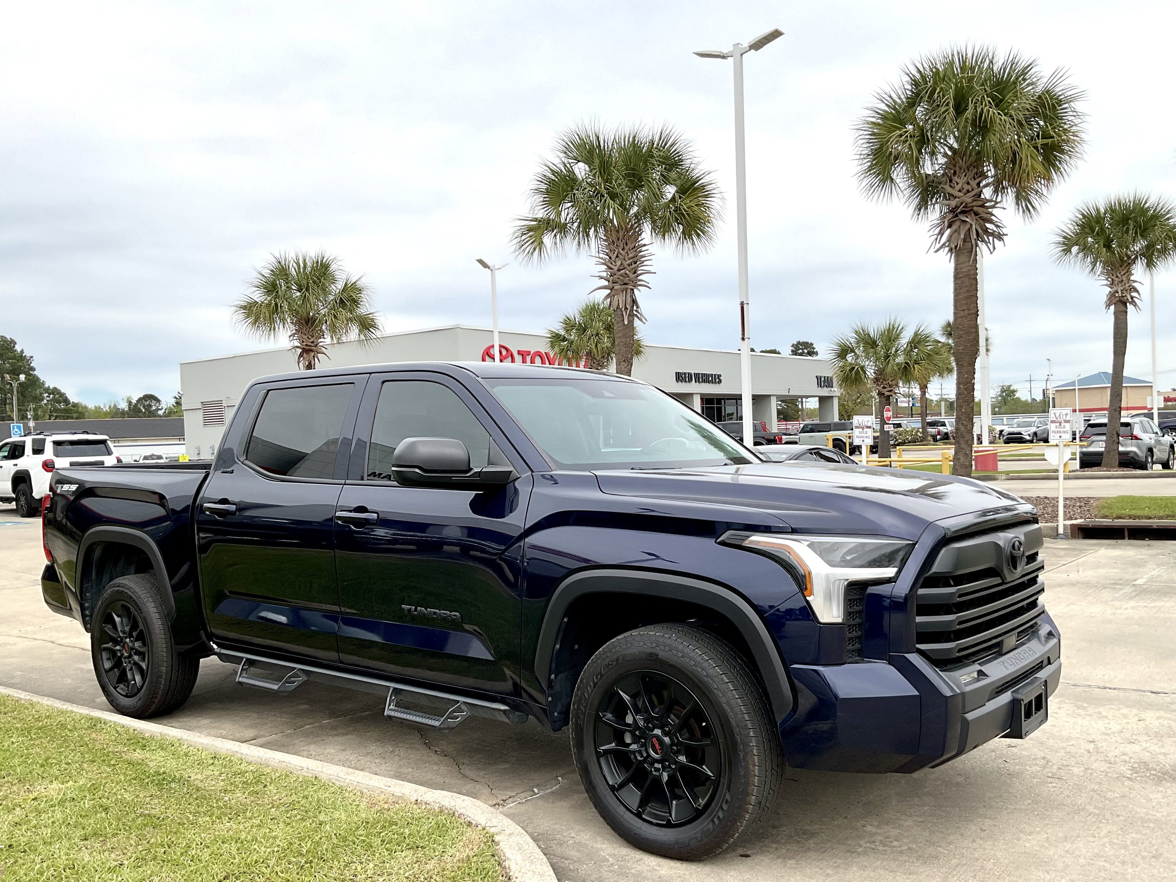 2024 Toyota TUNDRA 4X4 SR5