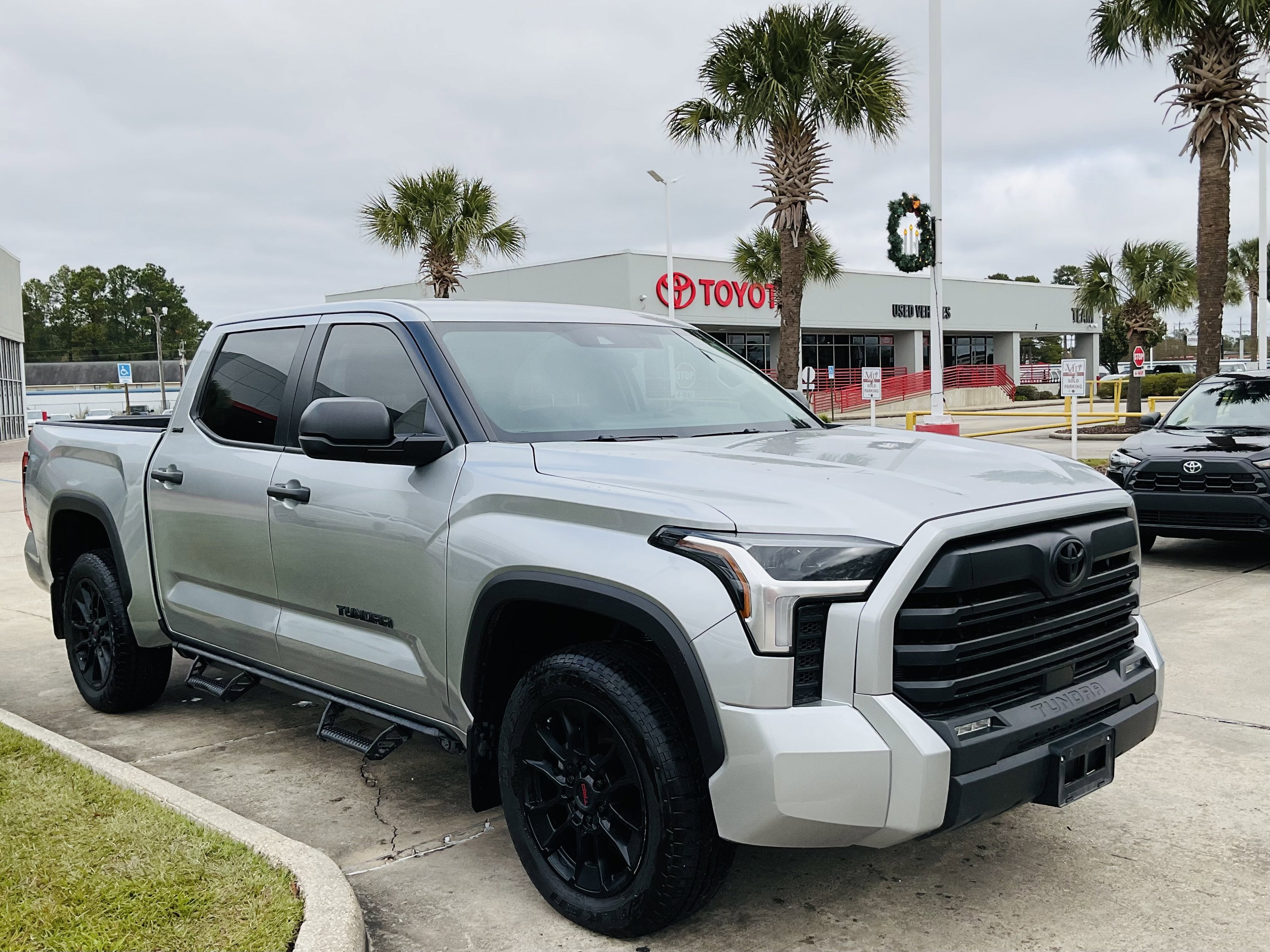 2024 Toyota TUNDRA 4X4 SR5