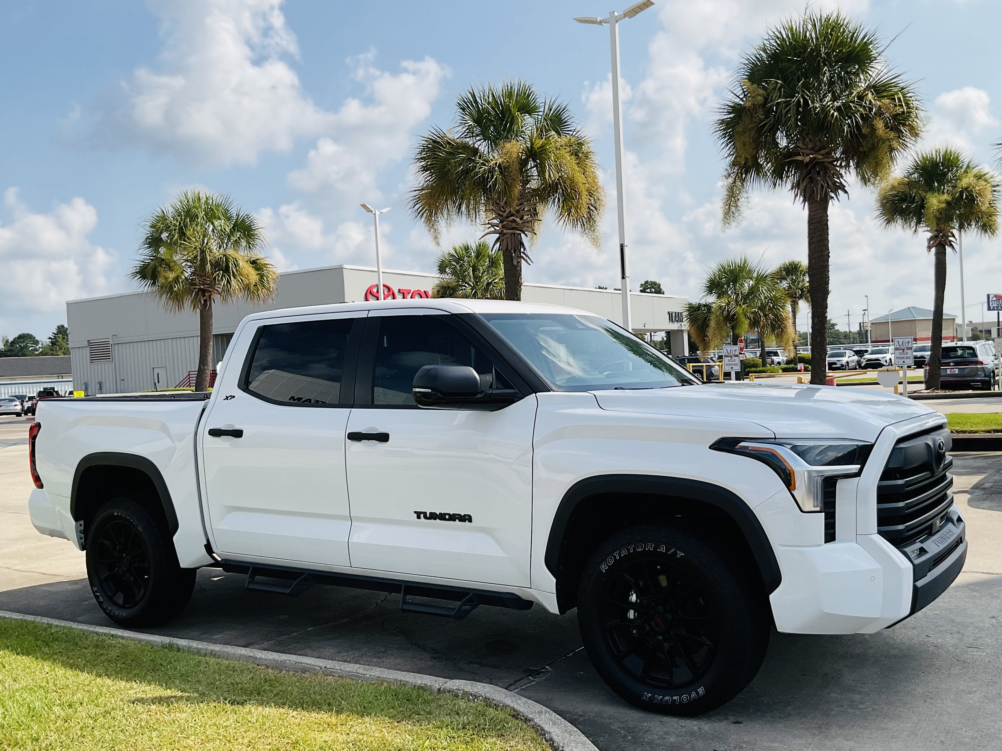 2024 Toyota Tundra SR5