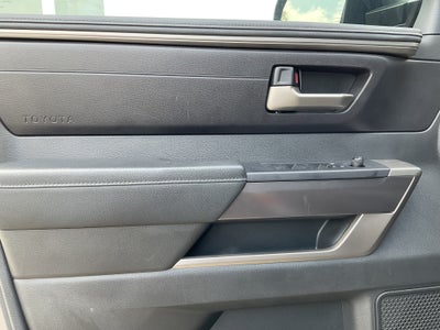 2025 Toyota Tundra 4WD SR5