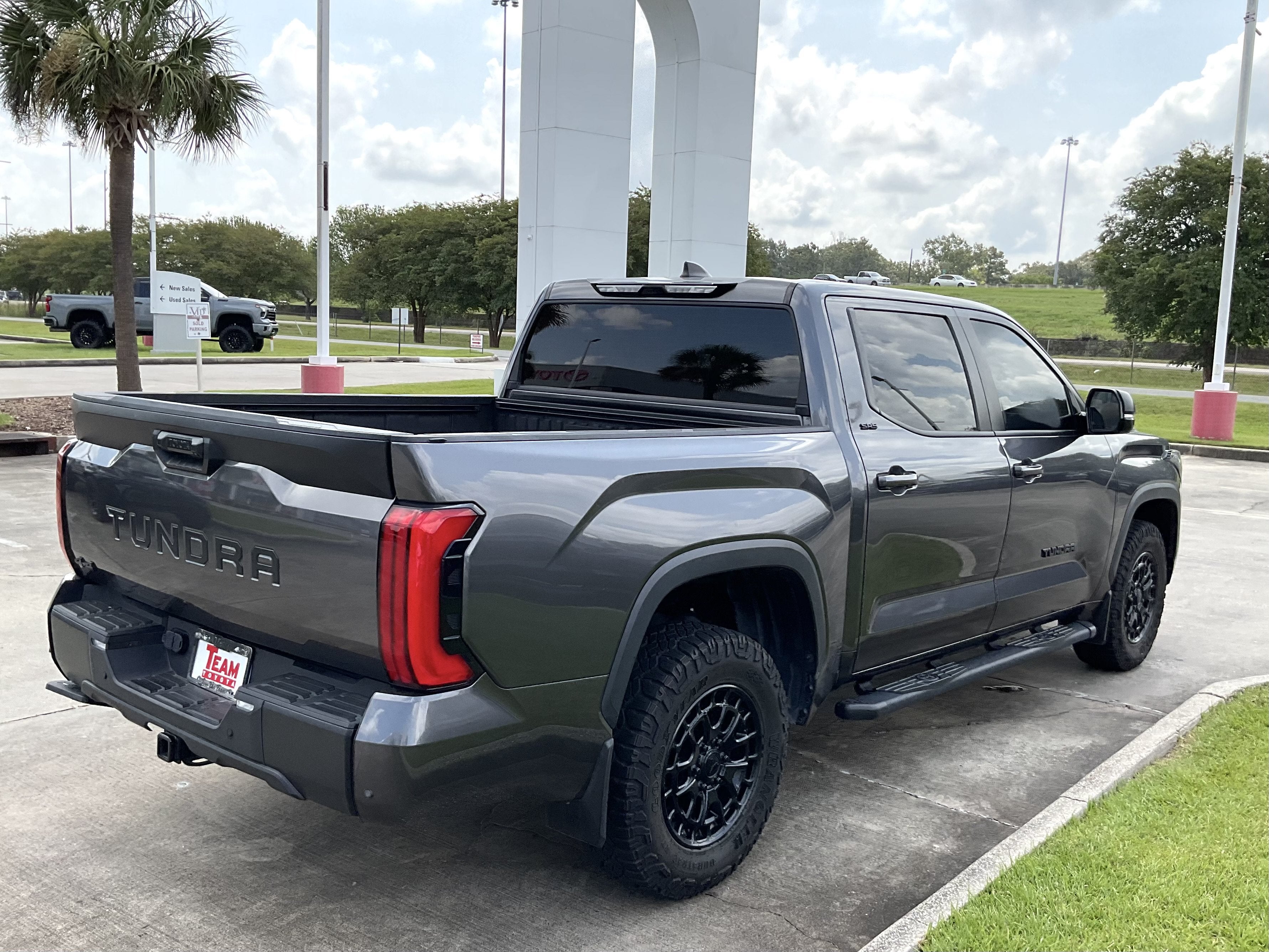 2025 Toyota Tundra 4WD SR5