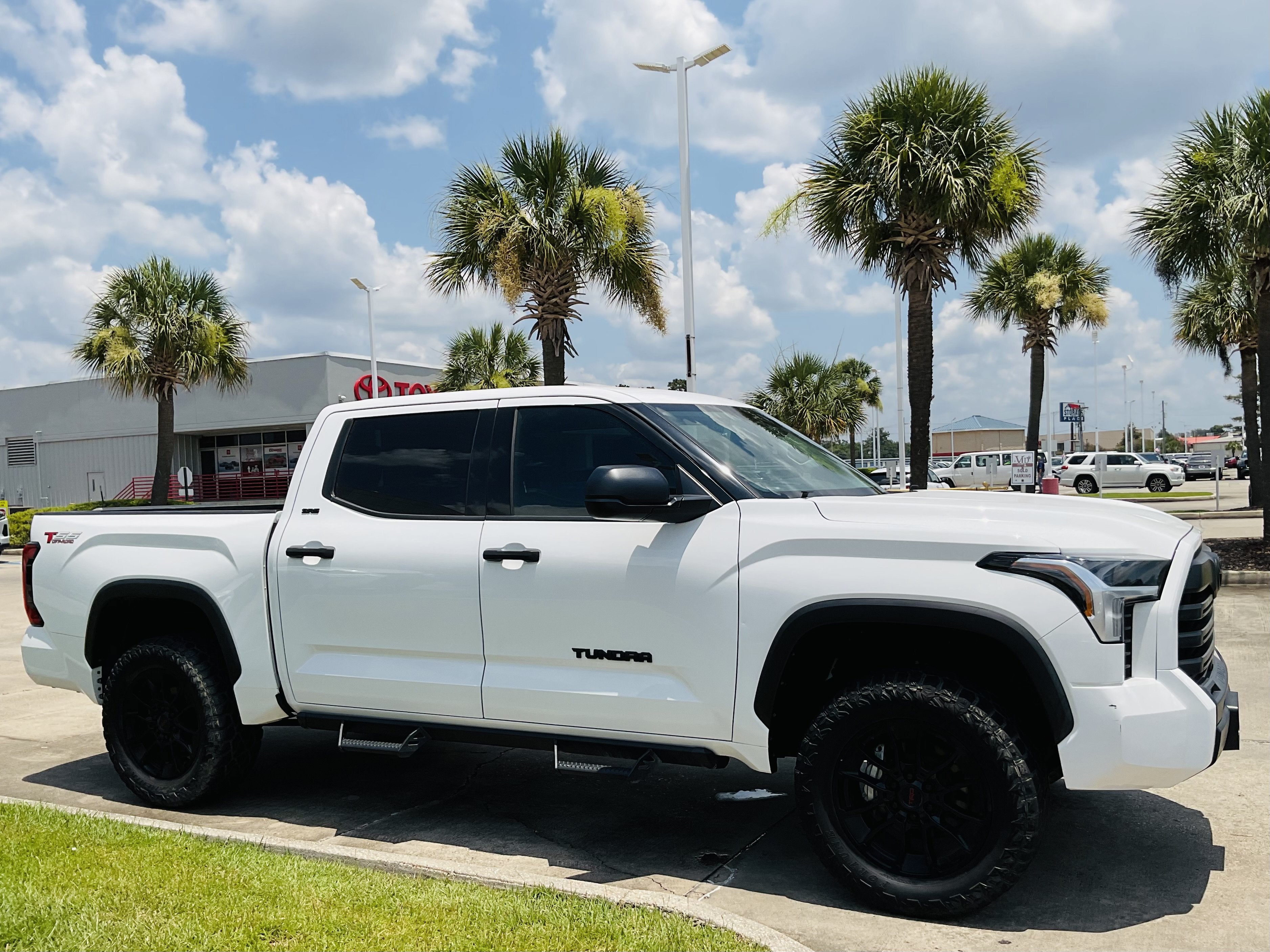 2023 Toyota Tundra SR5