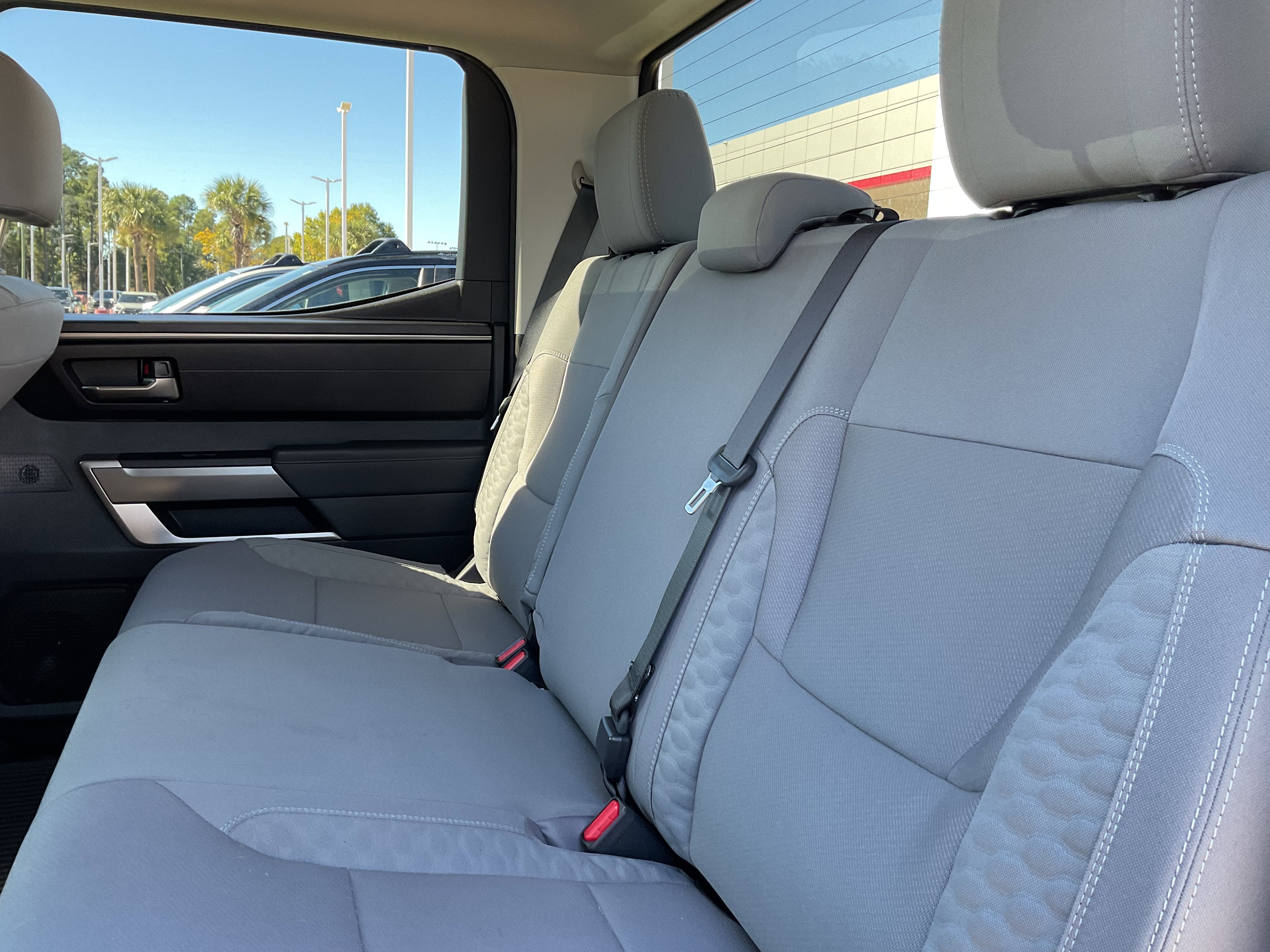 2024 Toyota TUNDRA 4X4 SR5