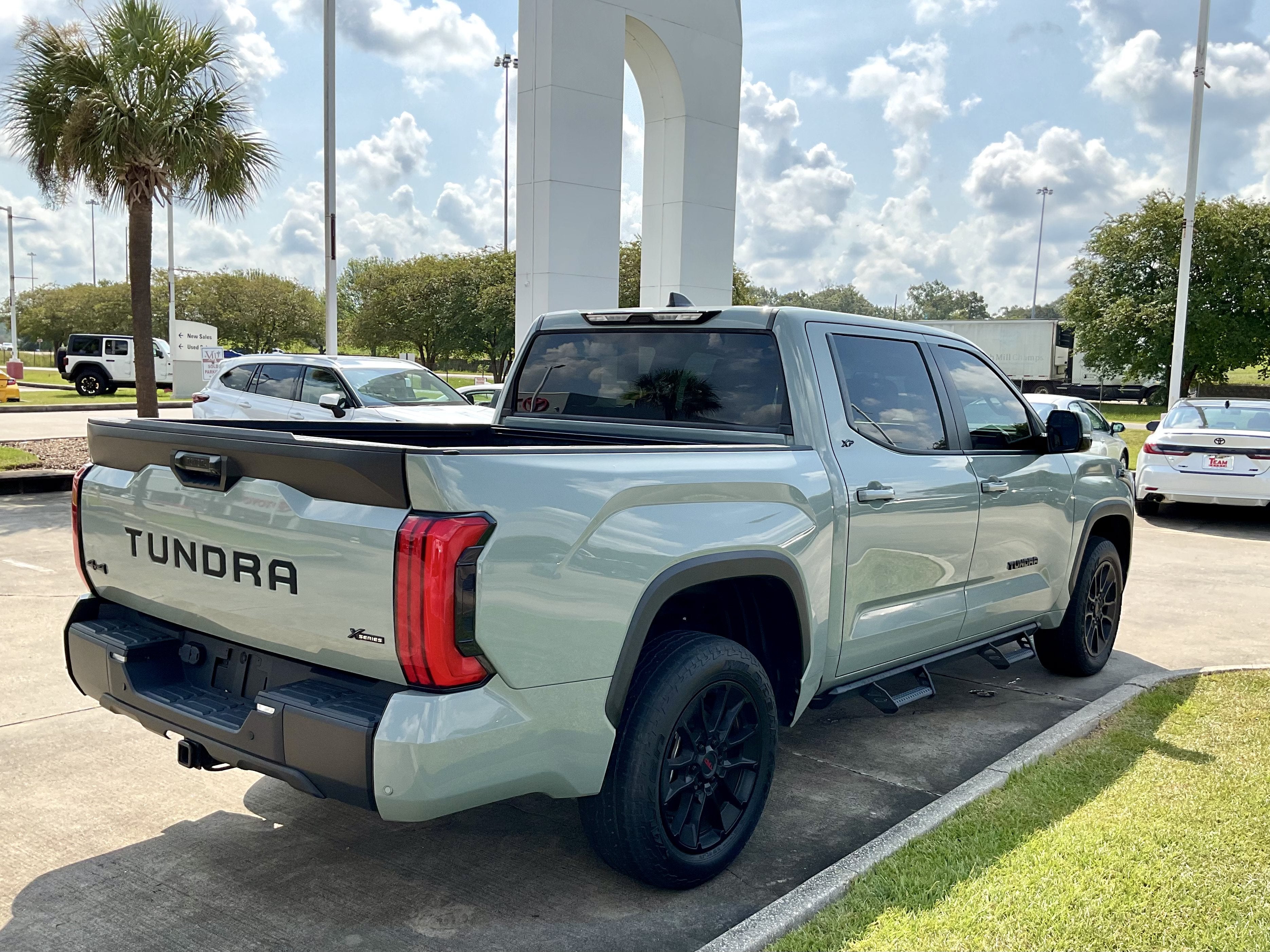 2024 Toyota Tundra SR5