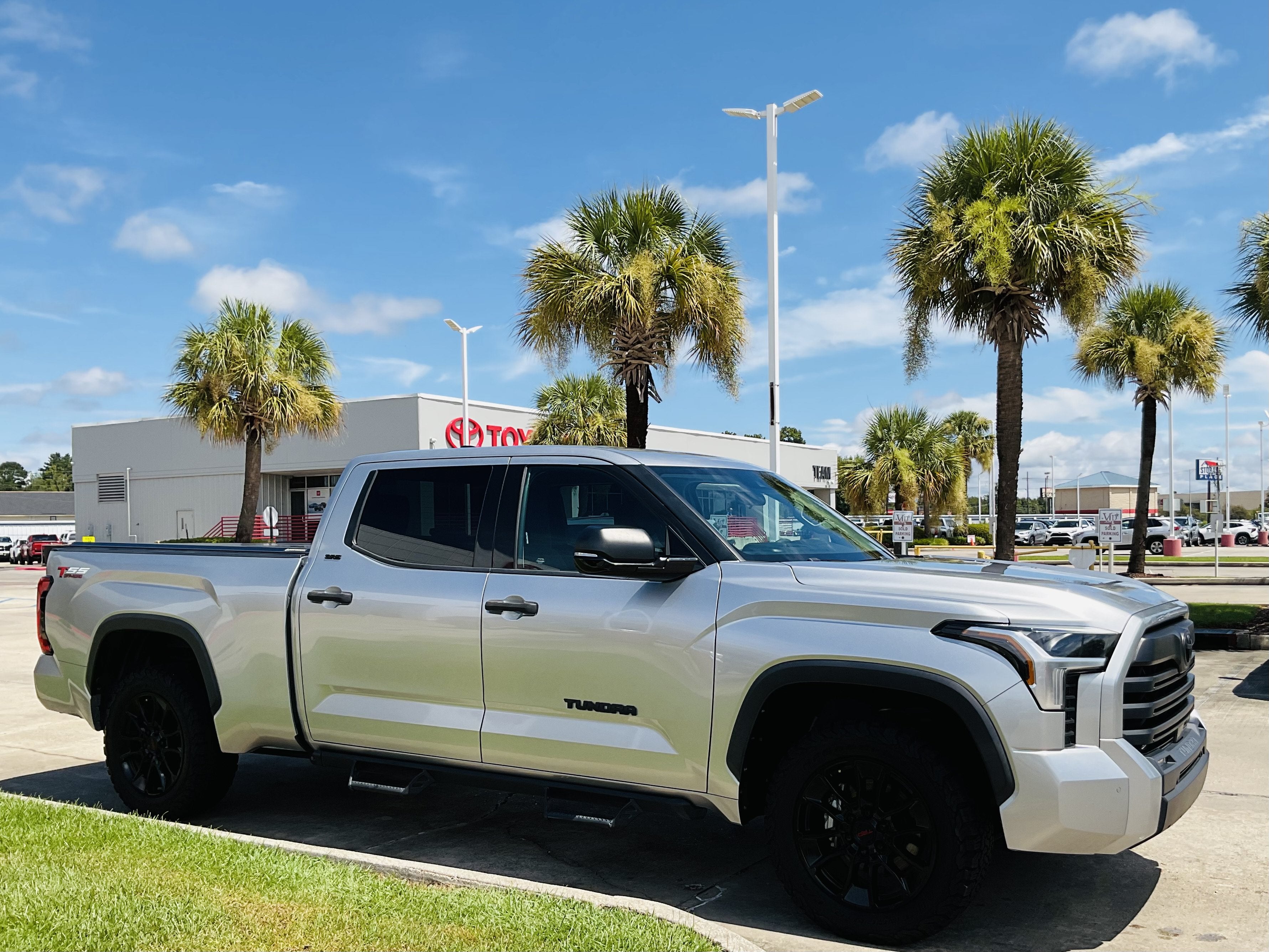 2023 Toyota Tundra SR5