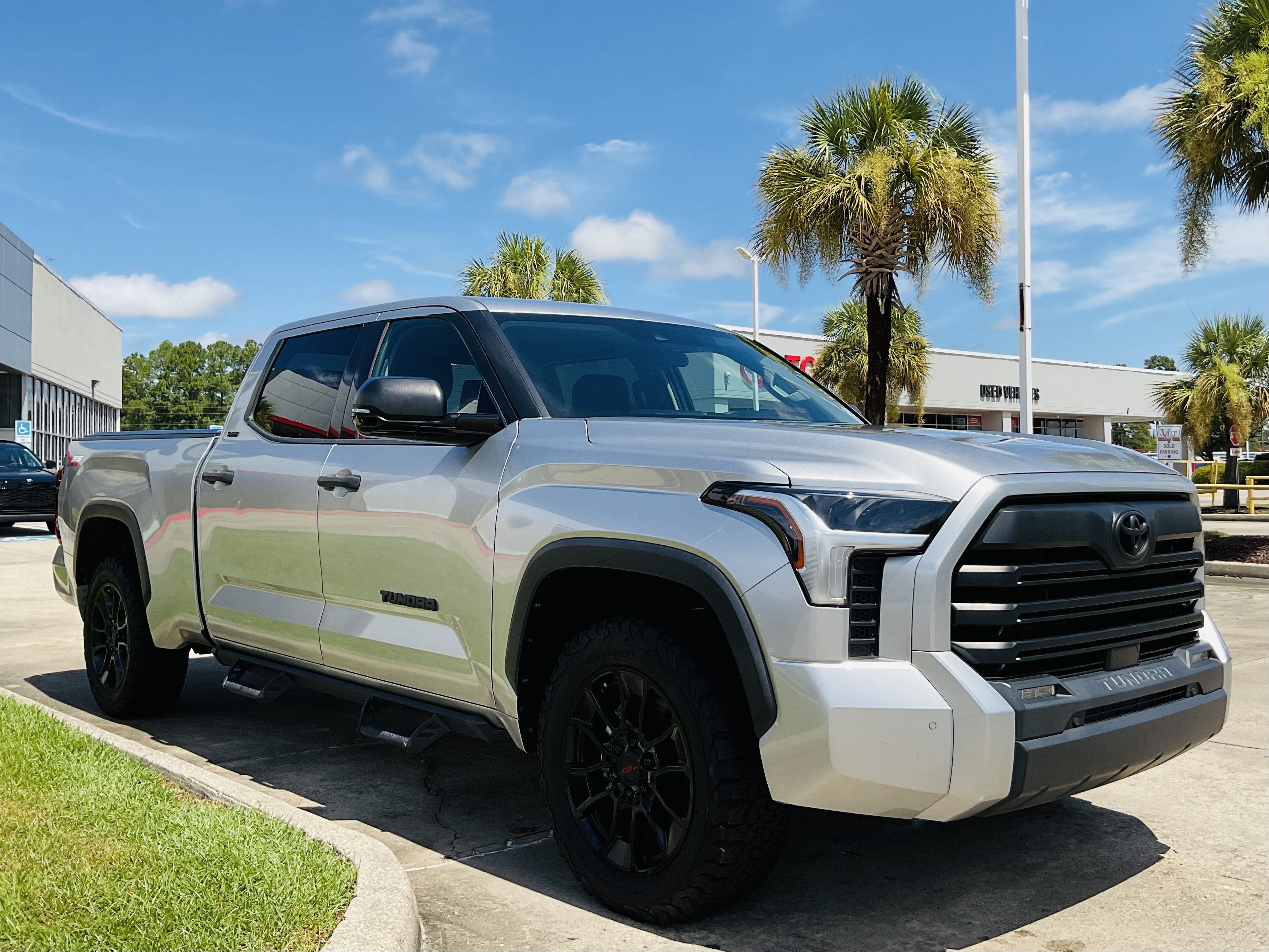 2023 Toyota Tundra SR5
