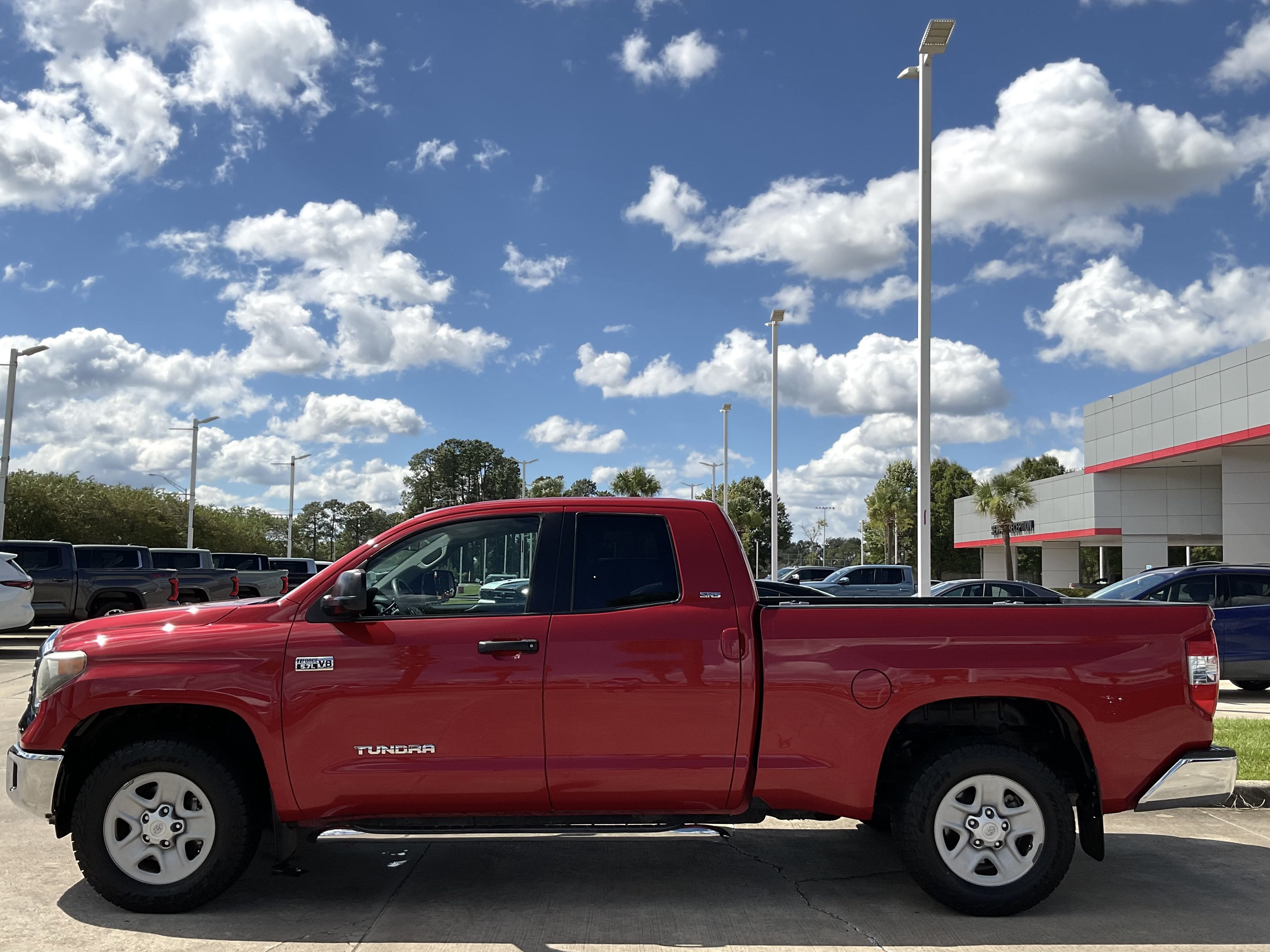 2018 Toyota Tundra SR5