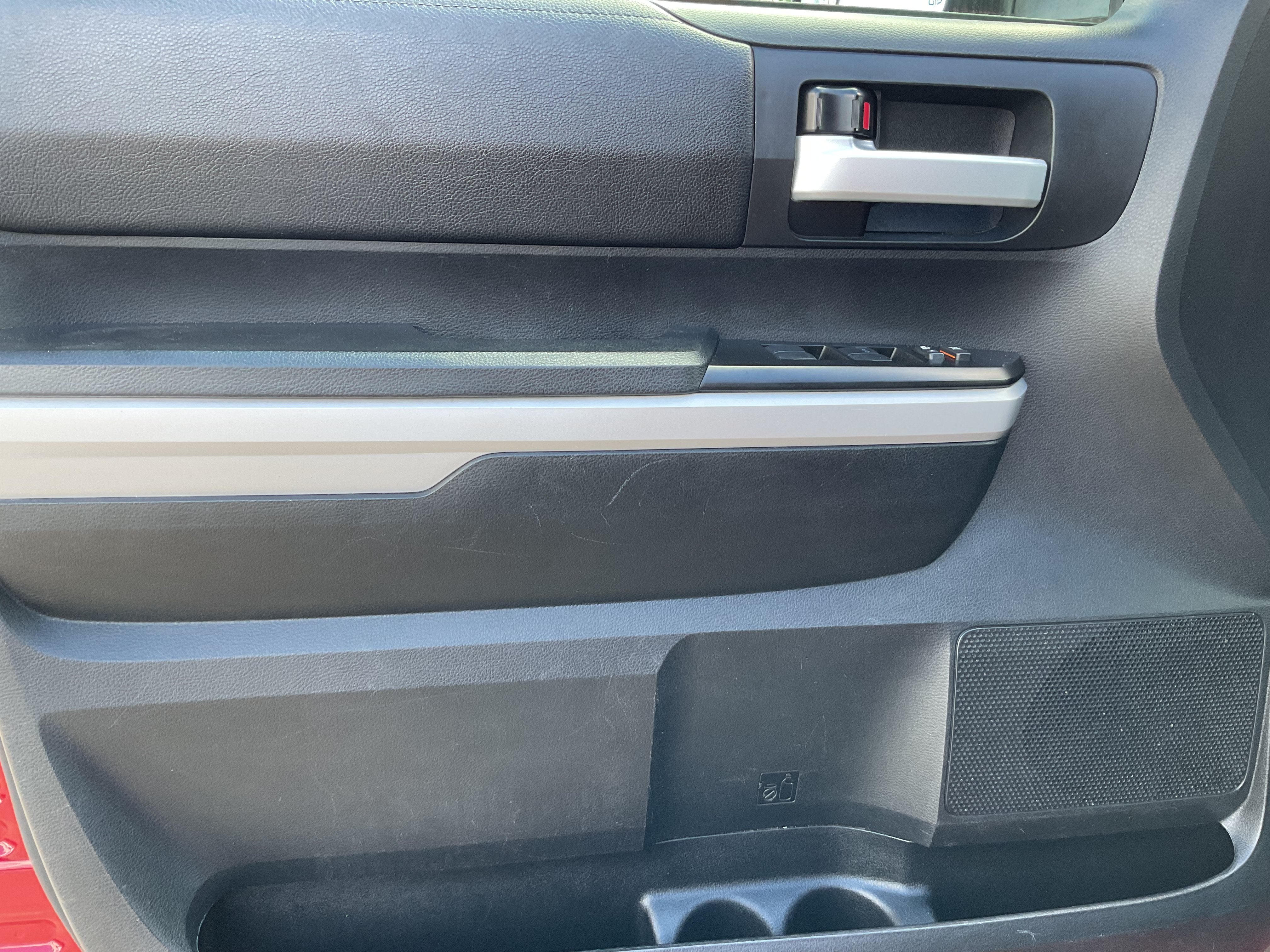 2018 Toyota Tundra SR5