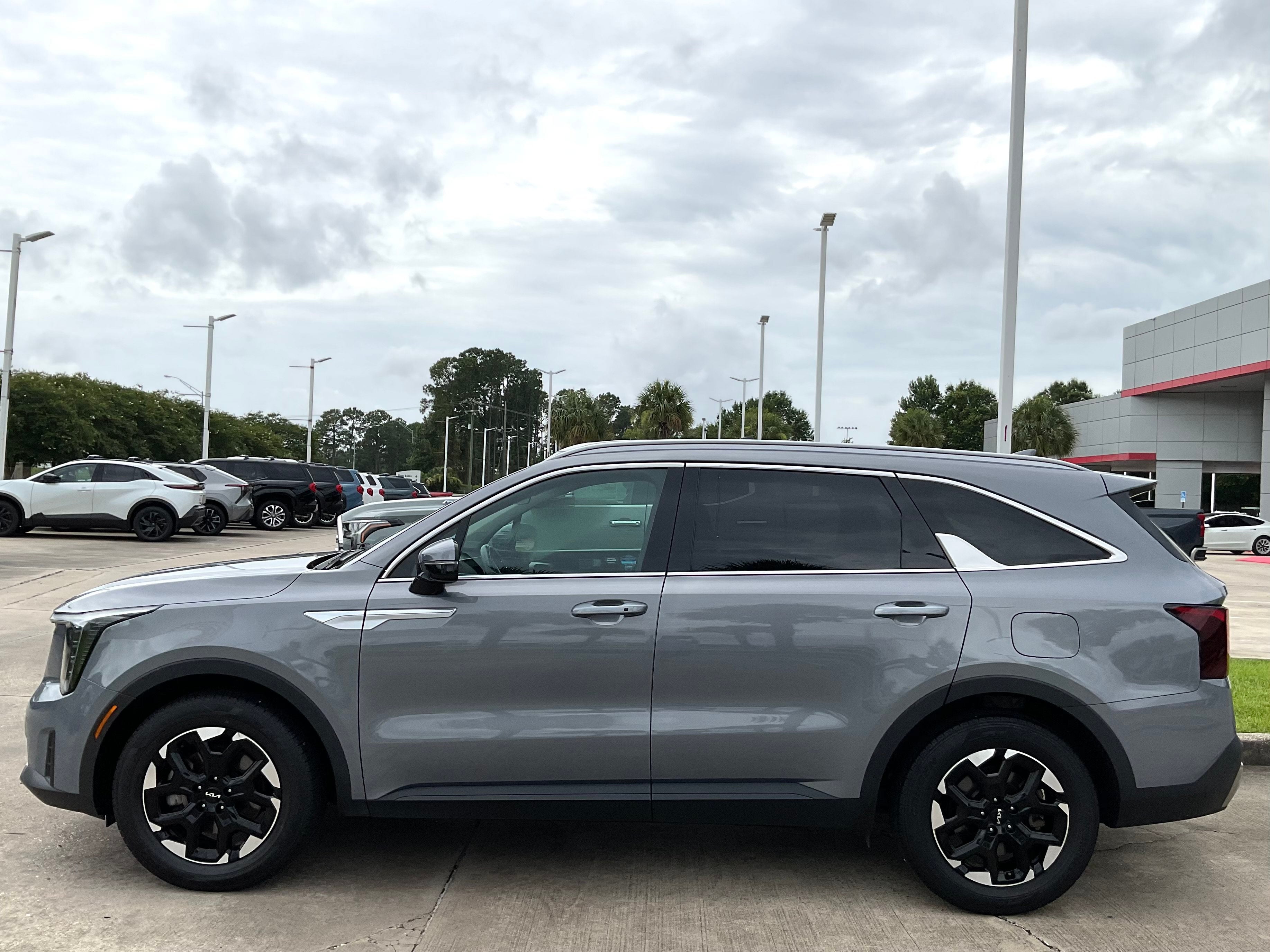 2024 Kia Sorento S