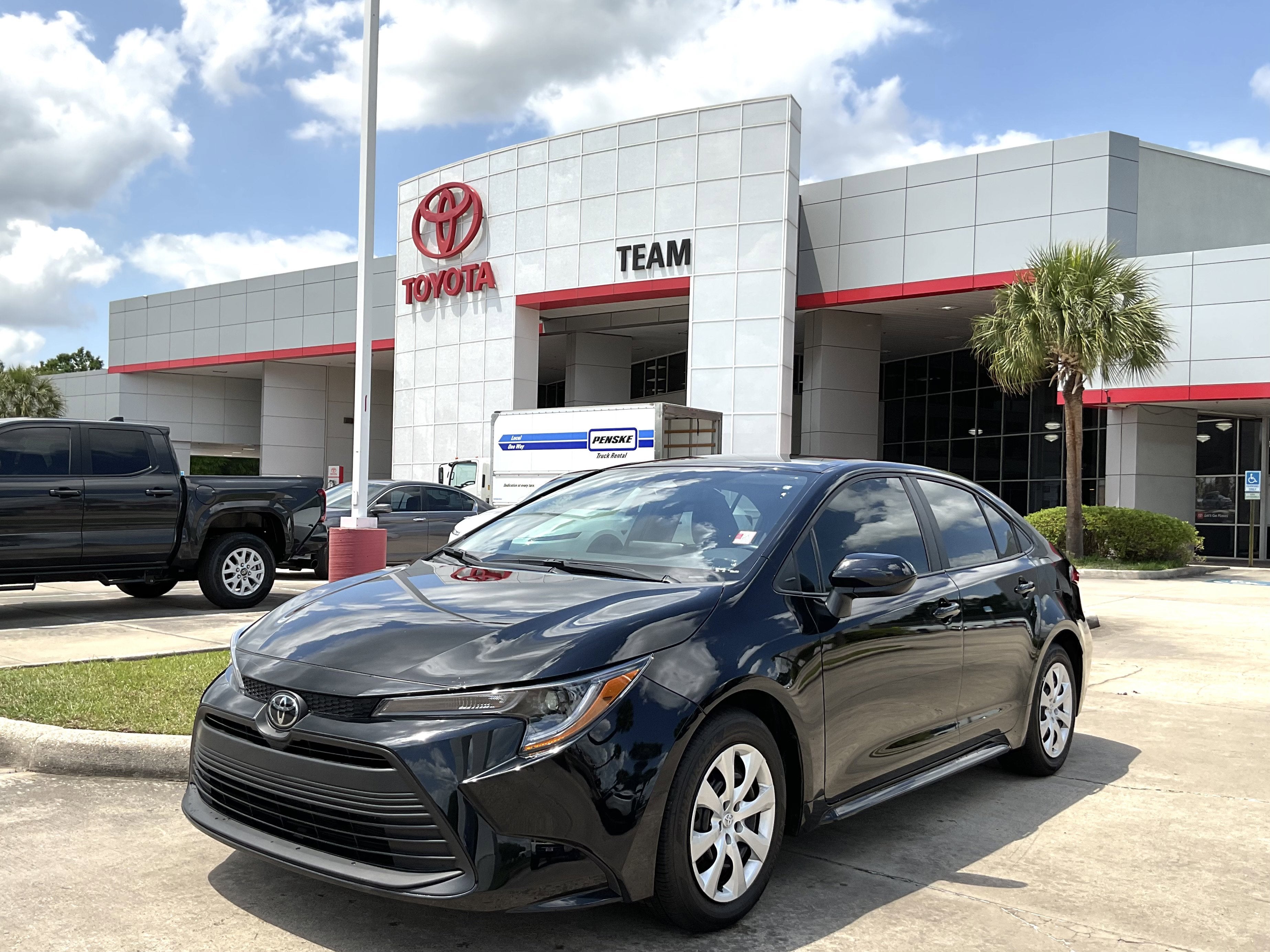 2025 Toyota COROLLA LE