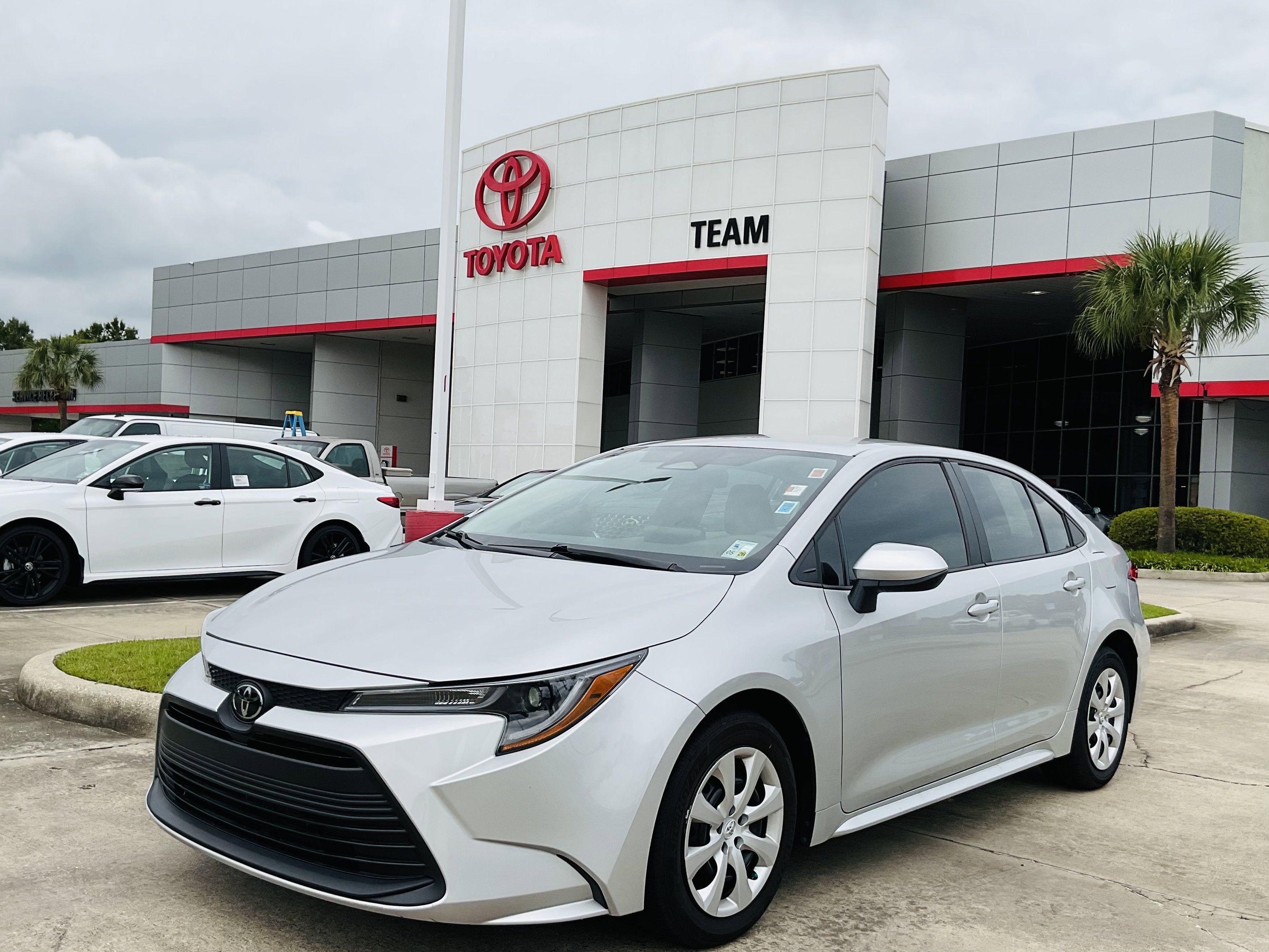 2024 Toyota COROLLA LE