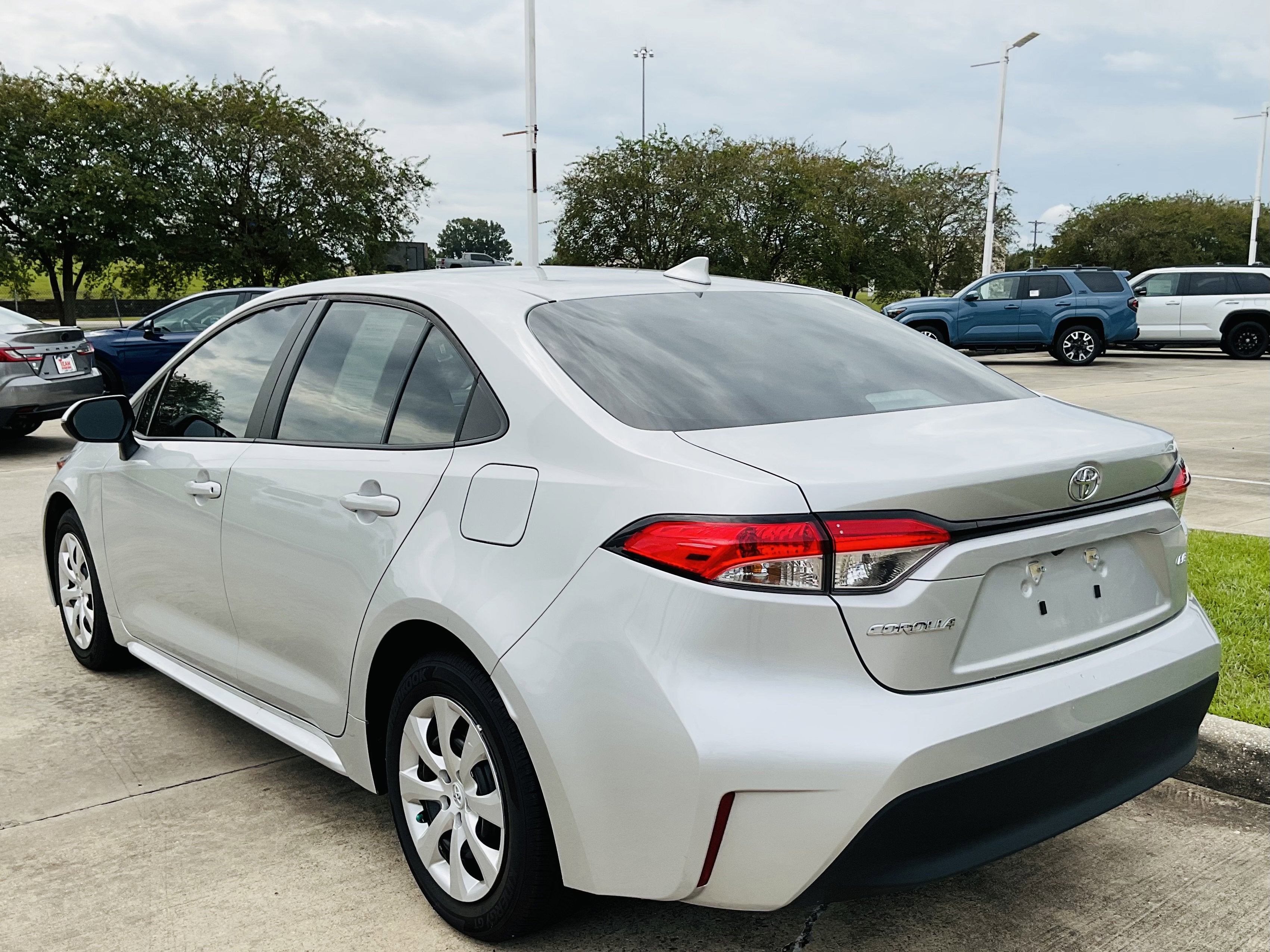 2024 Toyota COROLLA LE