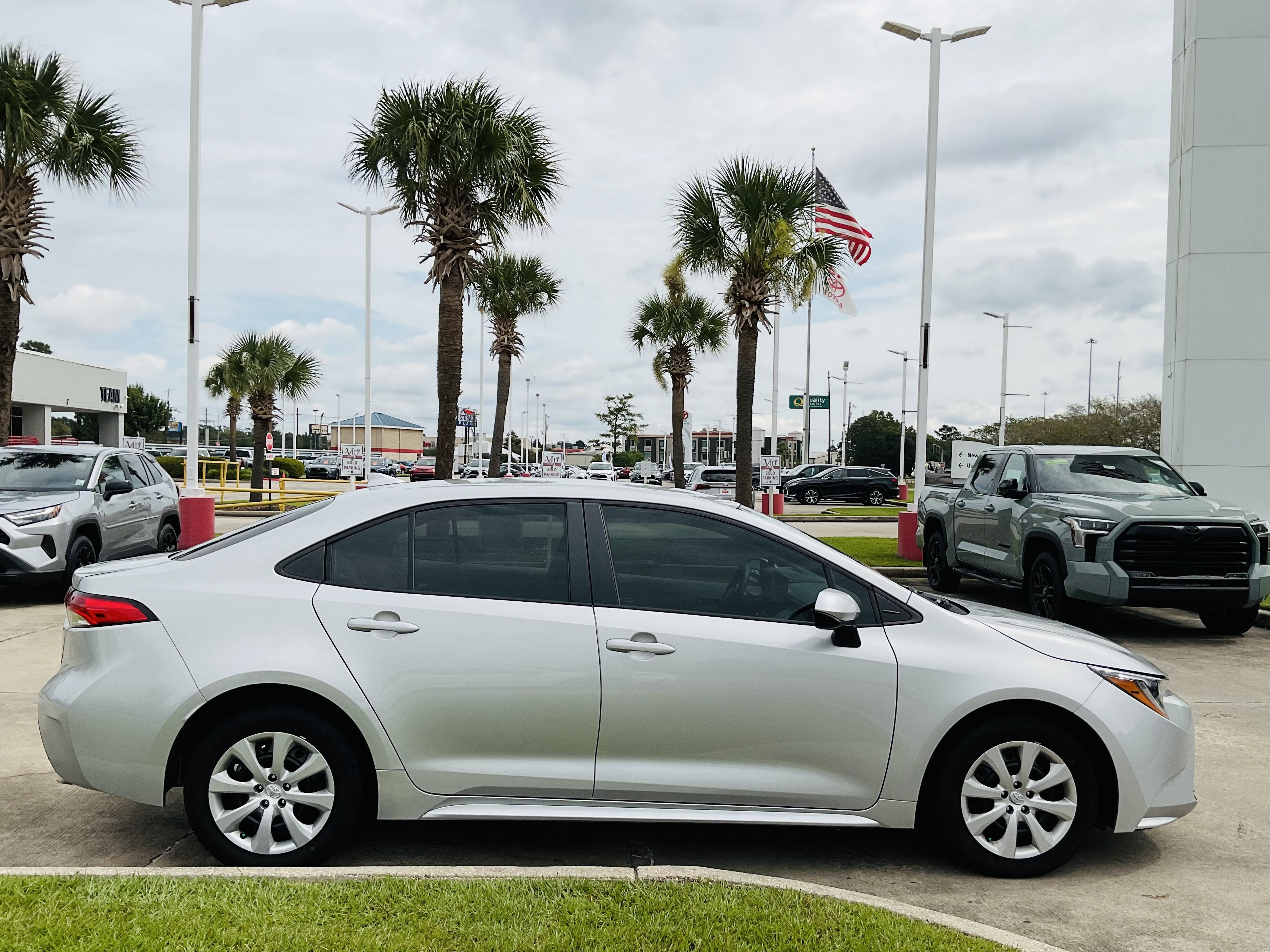 2024 Toyota COROLLA LE