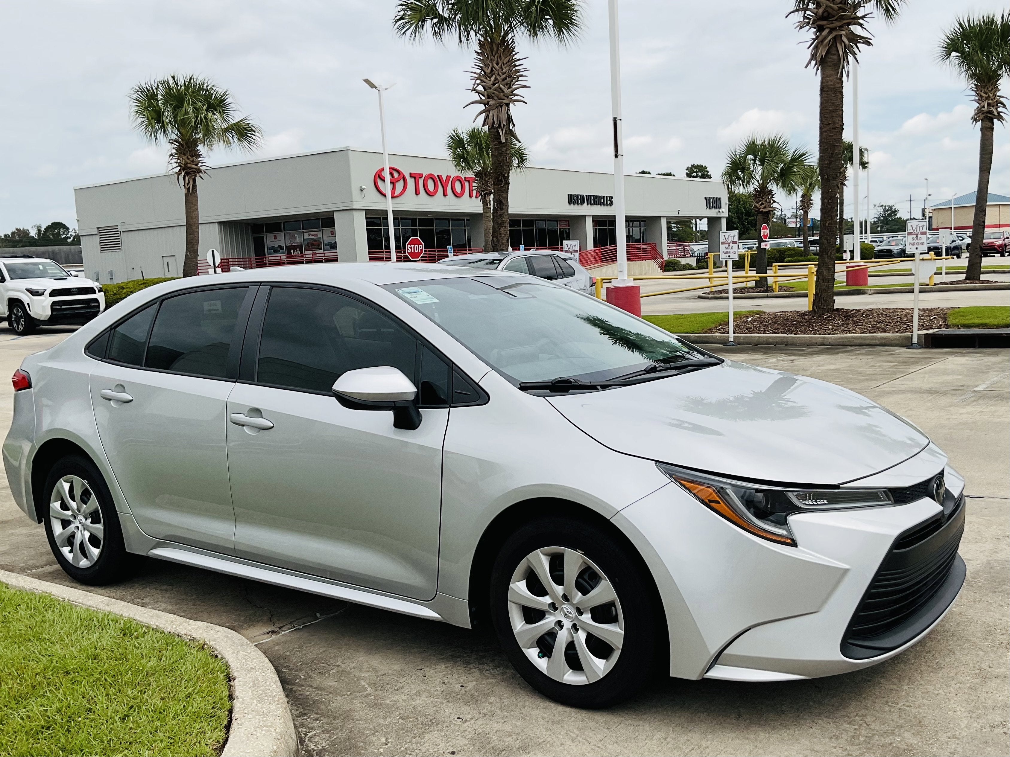 2024 Toyota COROLLA LE