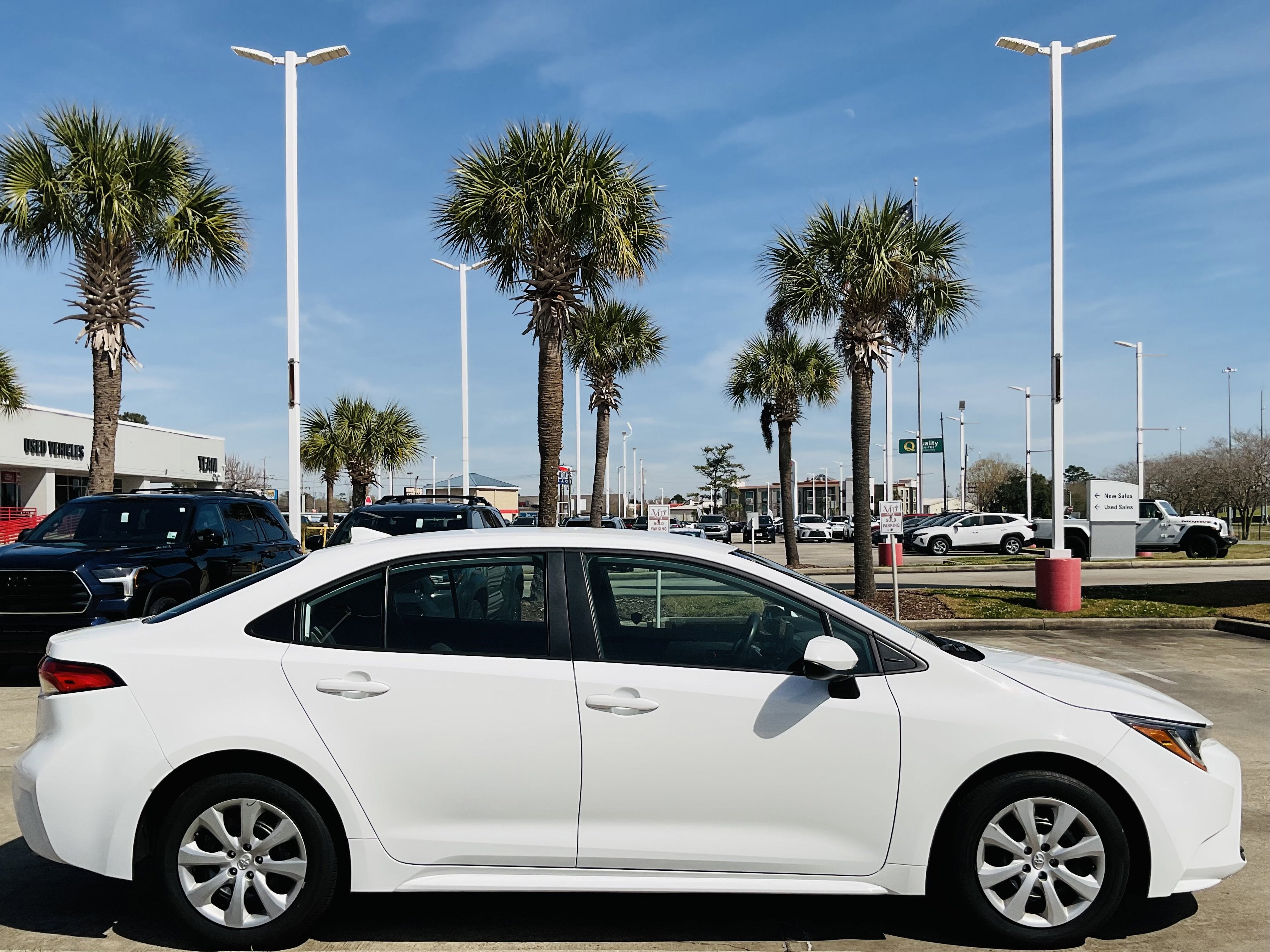 2024 Toyota COROLLA LE