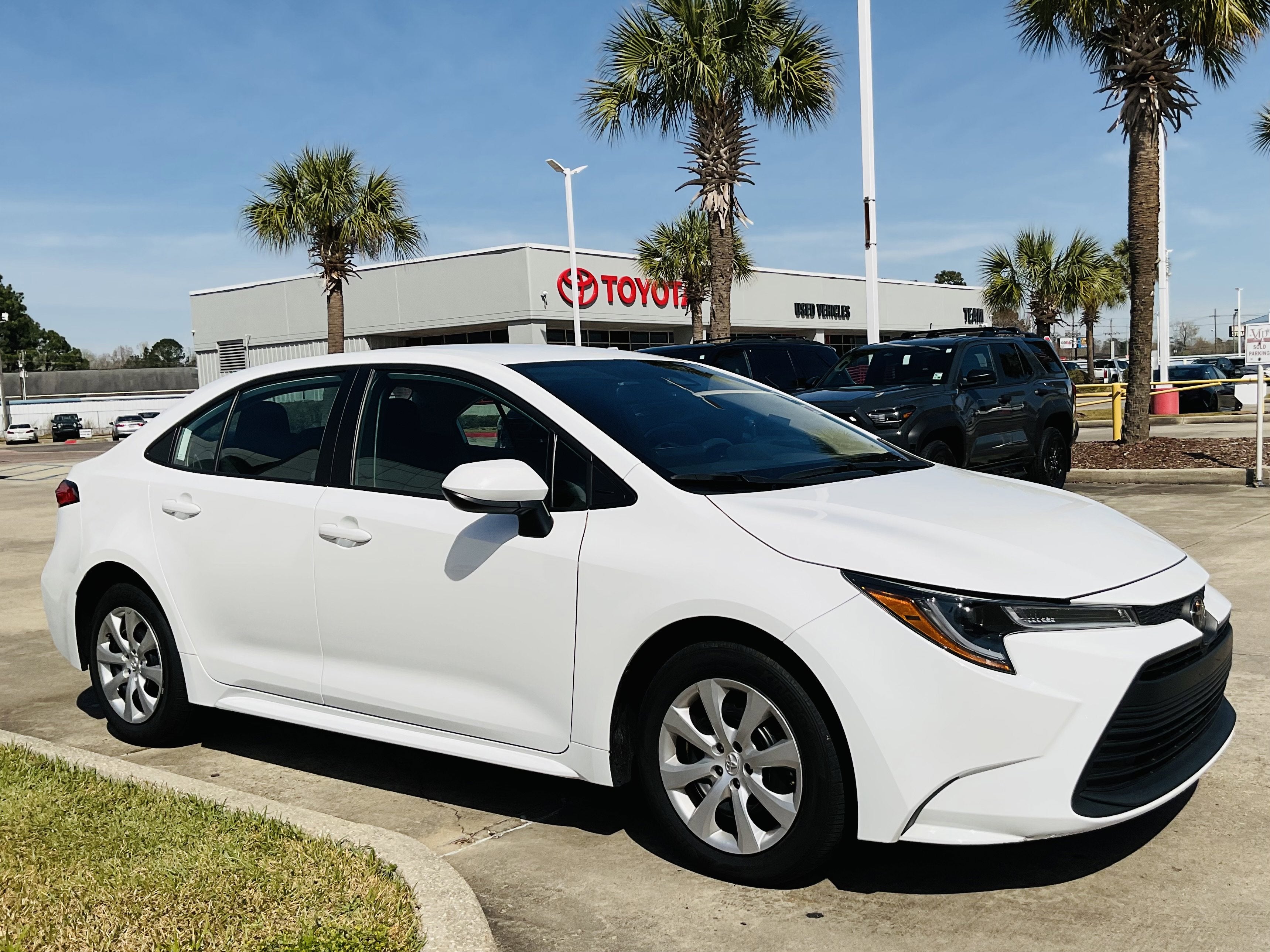 2024 Toyota COROLLA LE