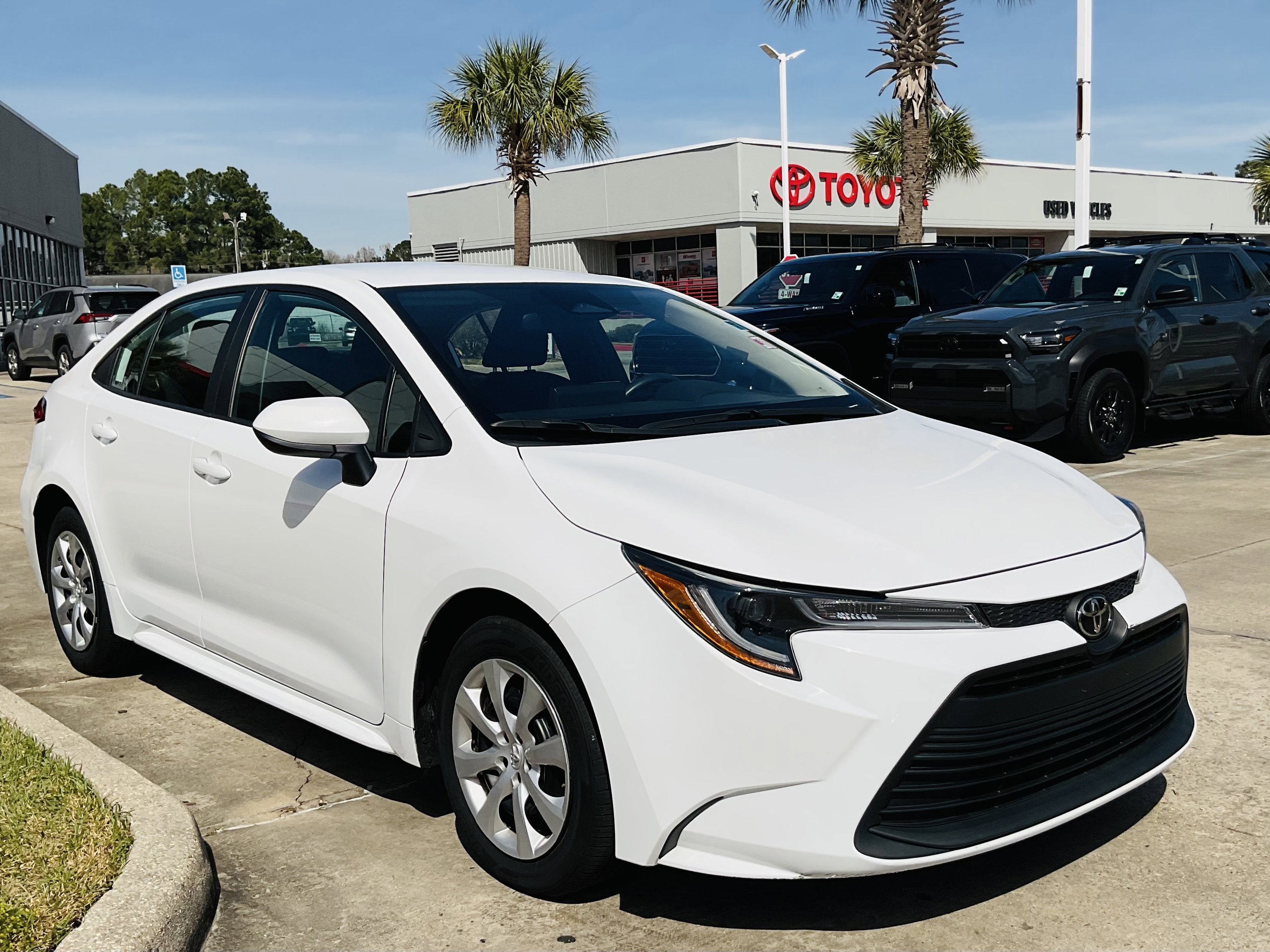 2024 Toyota COROLLA LE