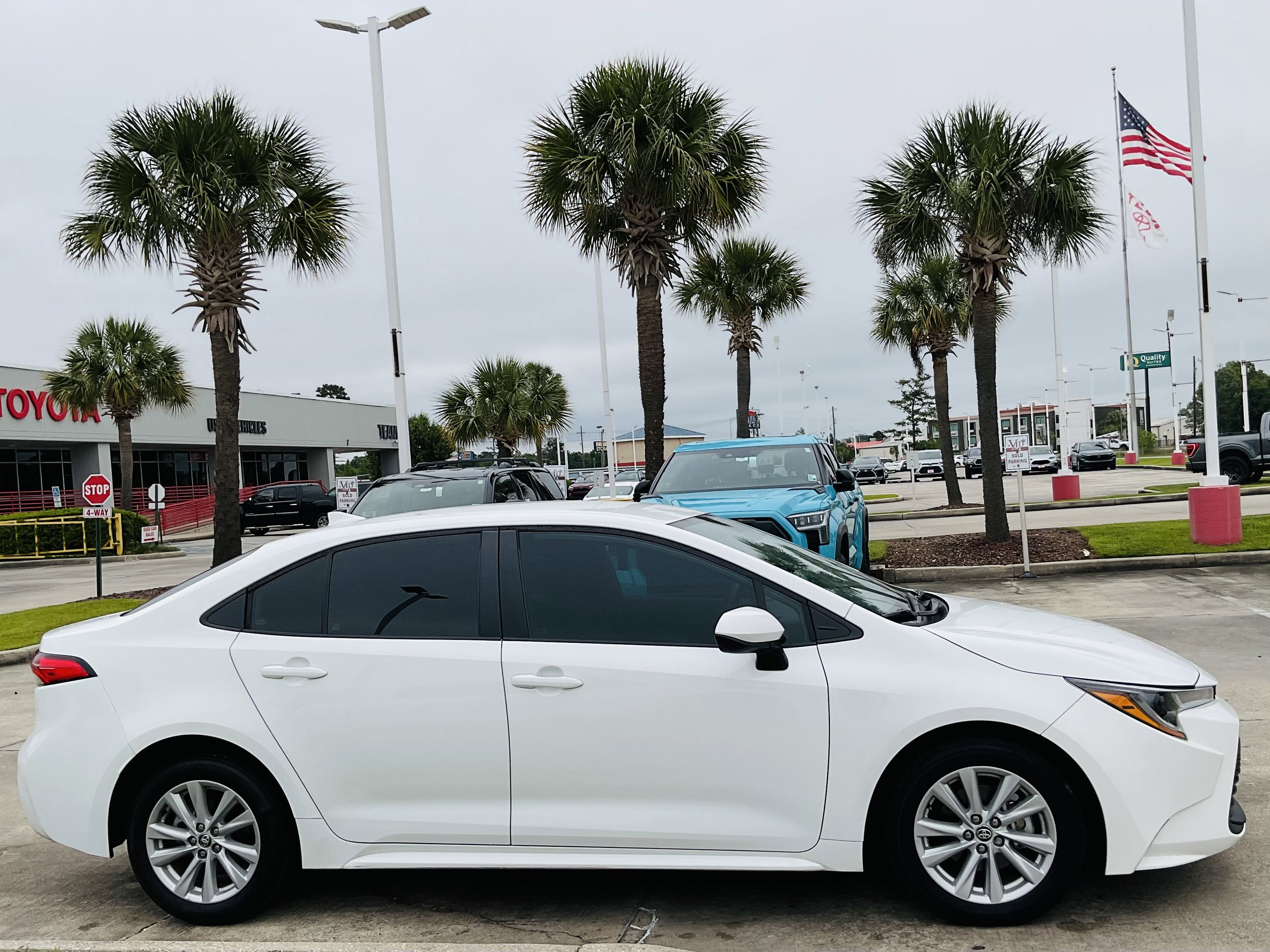 2024 Toyota COROLLA LE