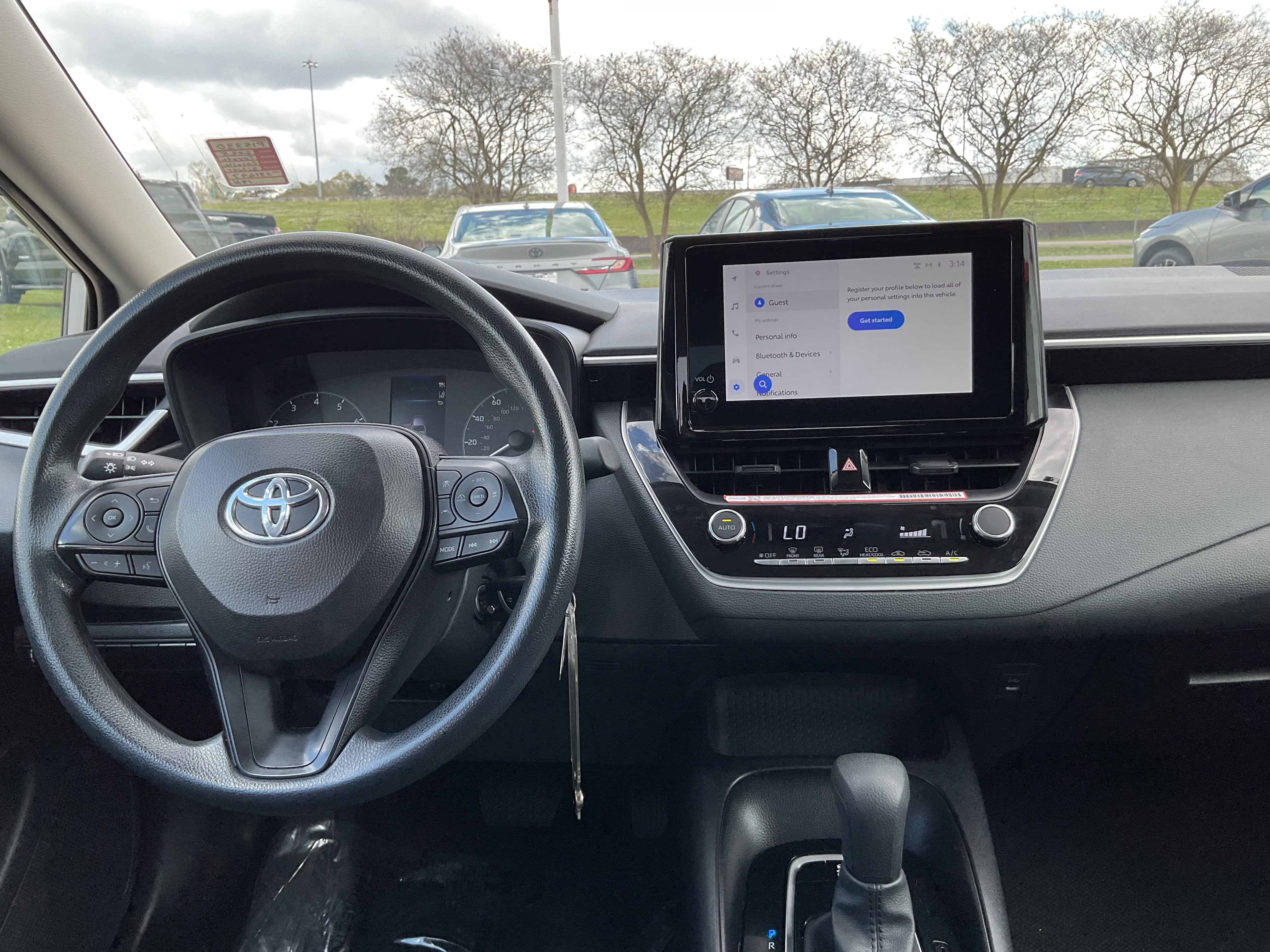 2025 Toyota COROLLA LE