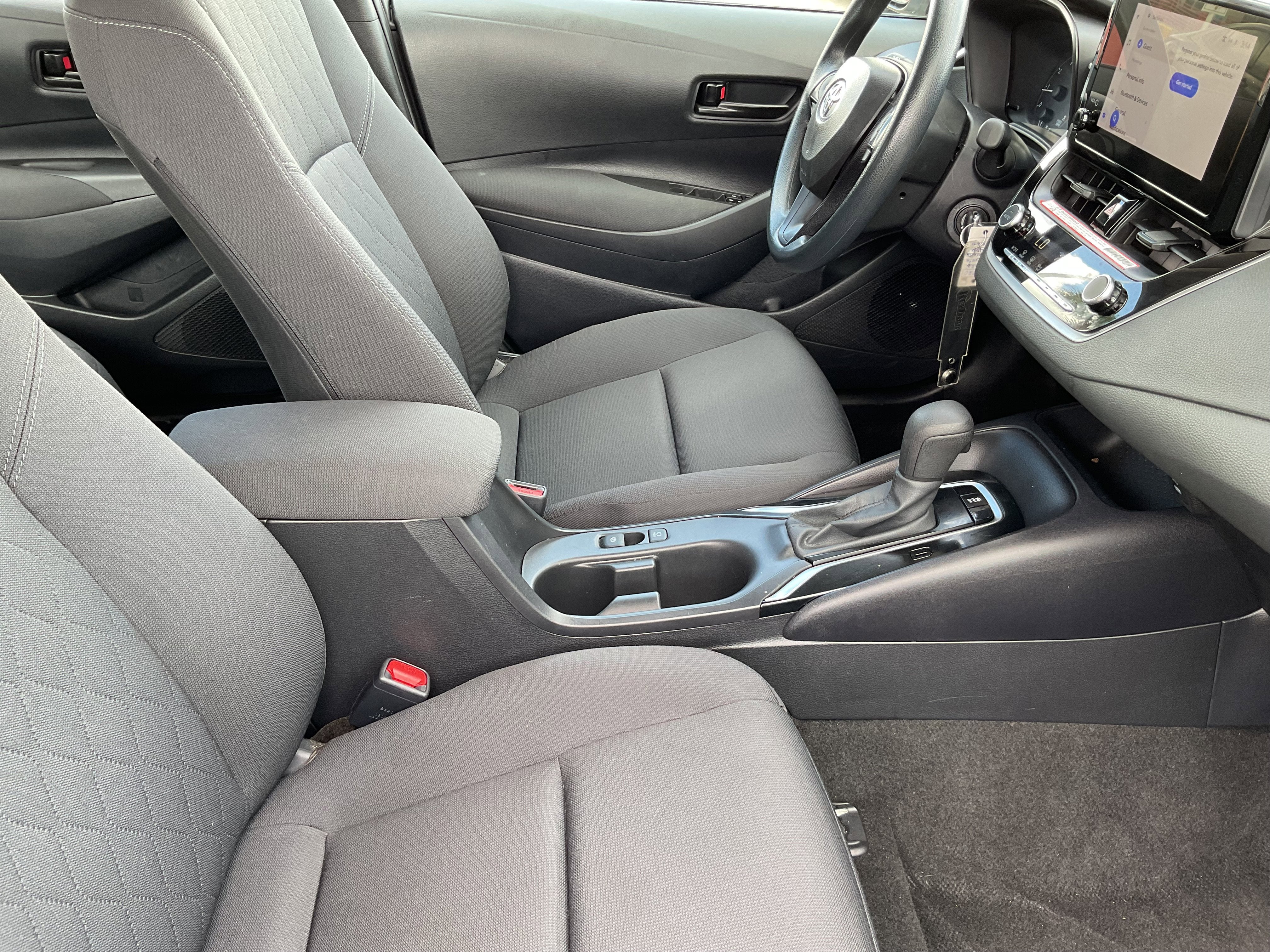 2025 Toyota COROLLA LE