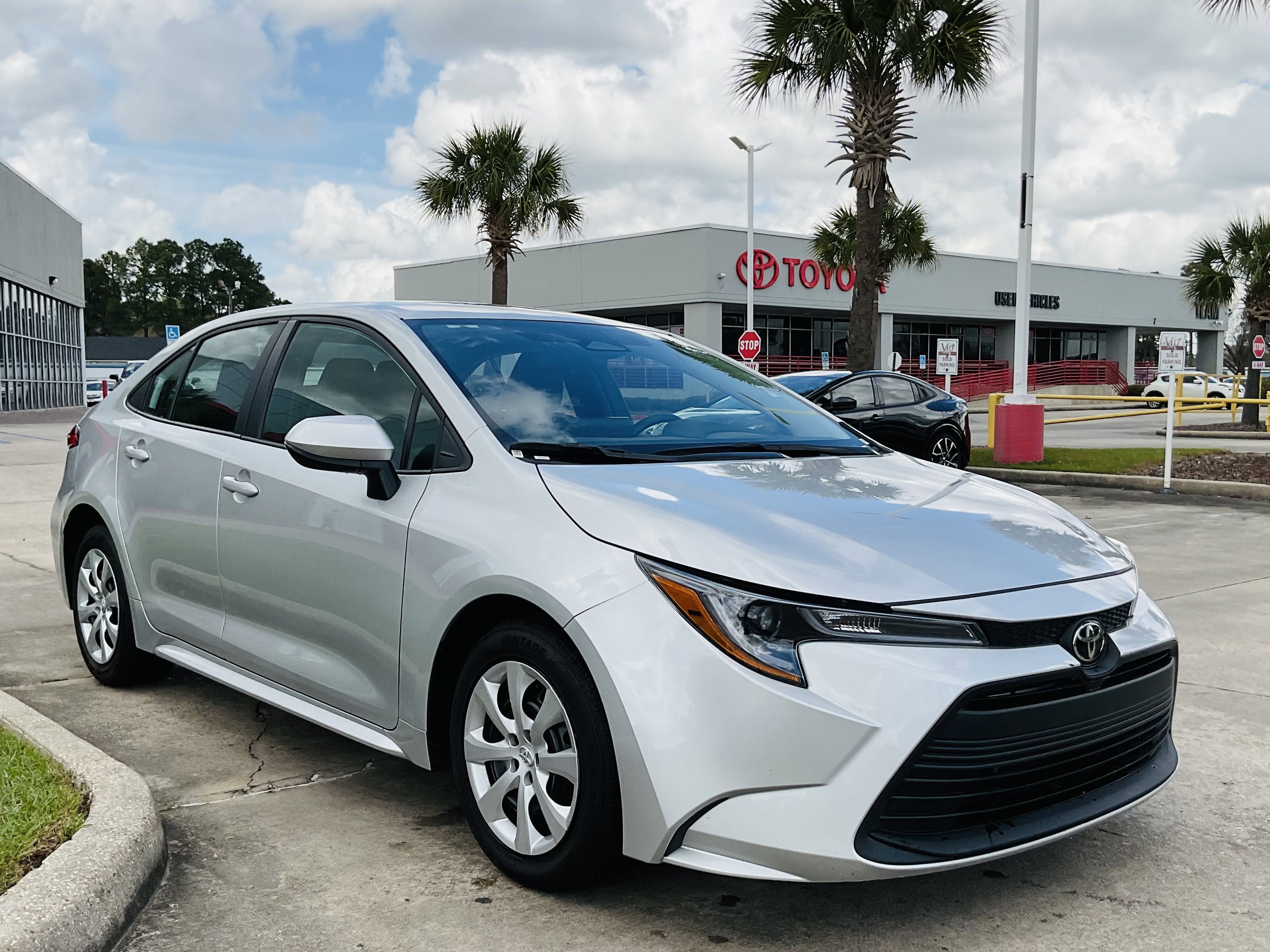 2025 Toyota COROLLA LE