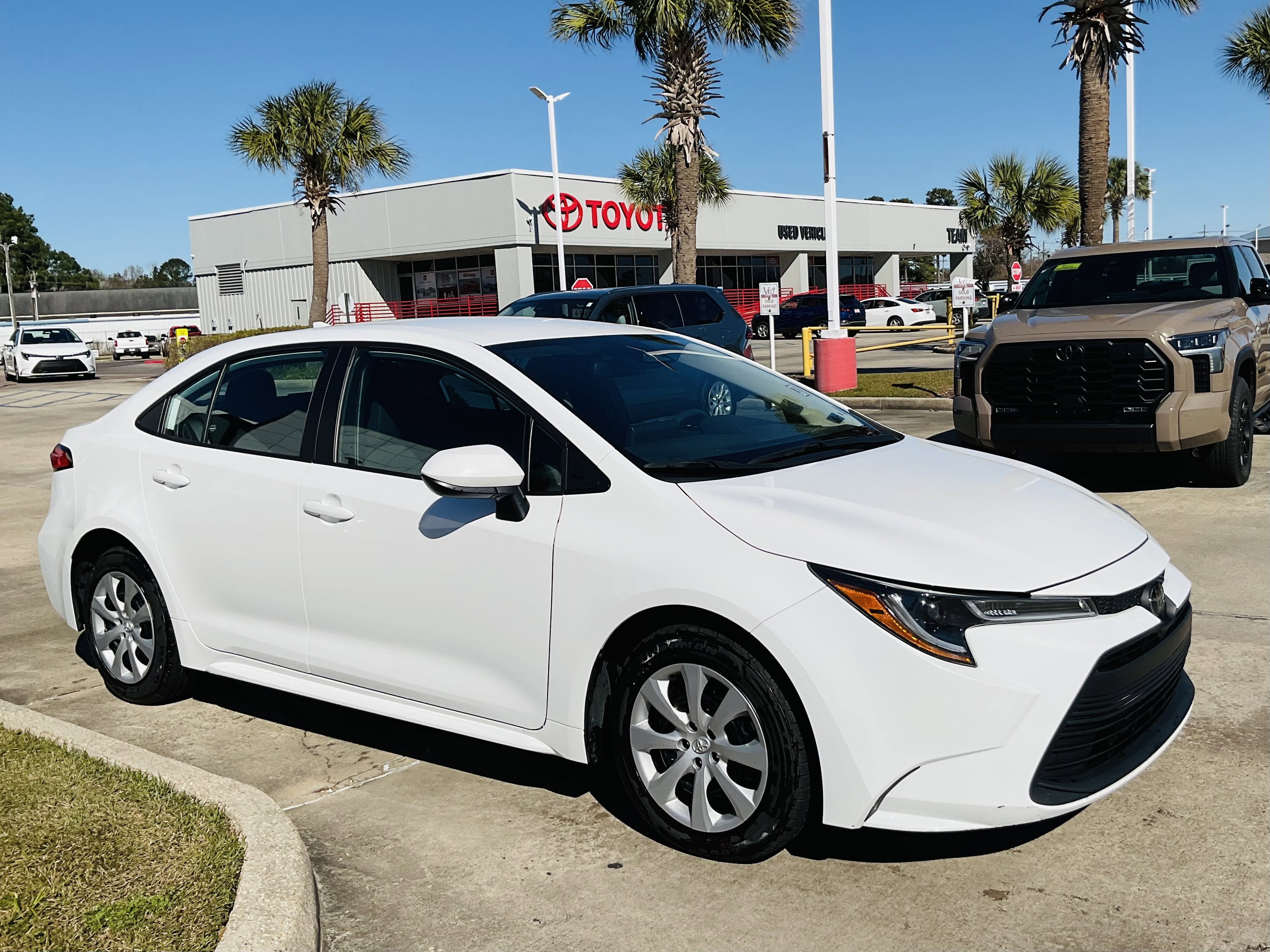 2024 Toyota COROLLA LE