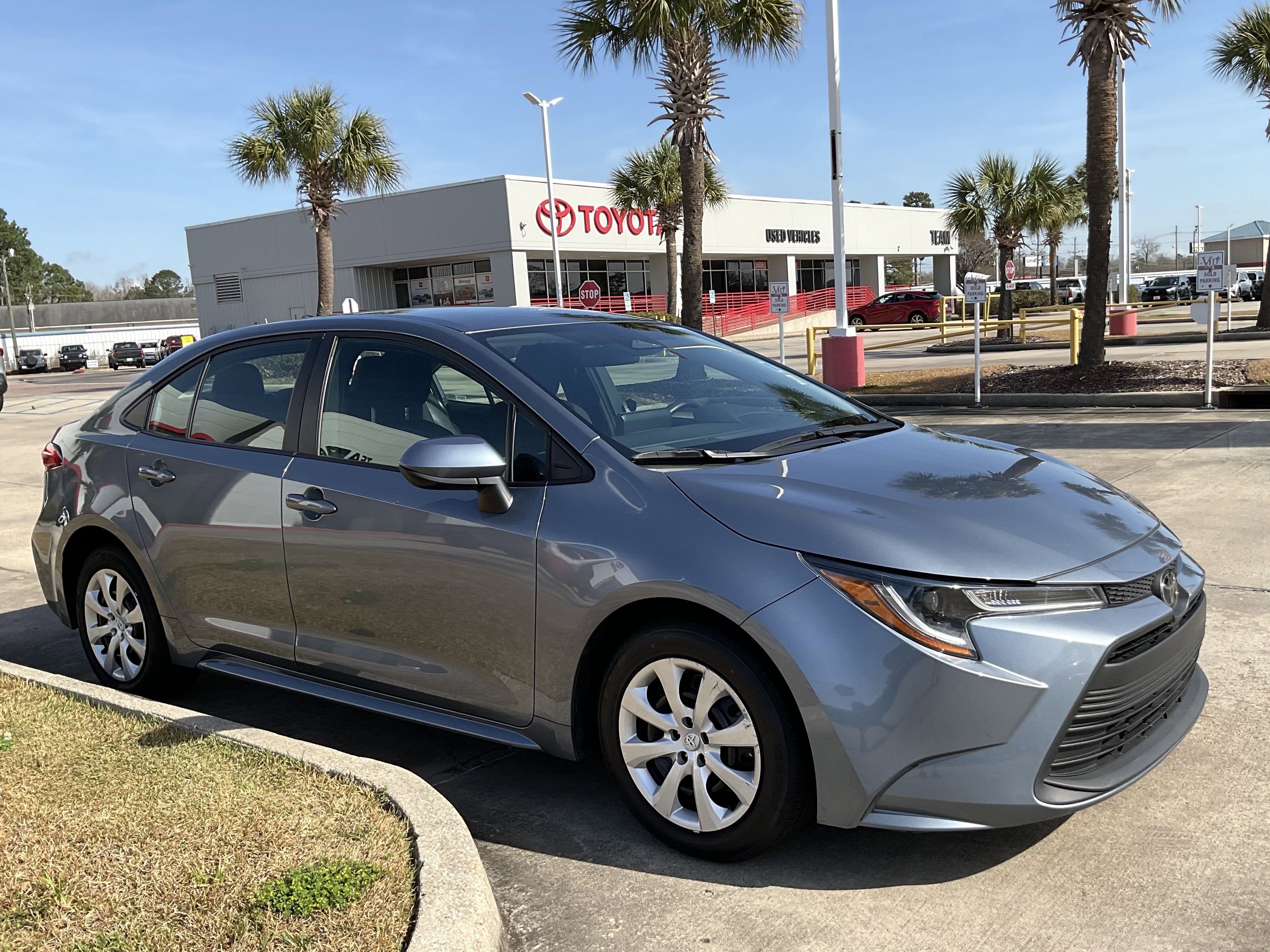 2024 Toyota COROLLA LE