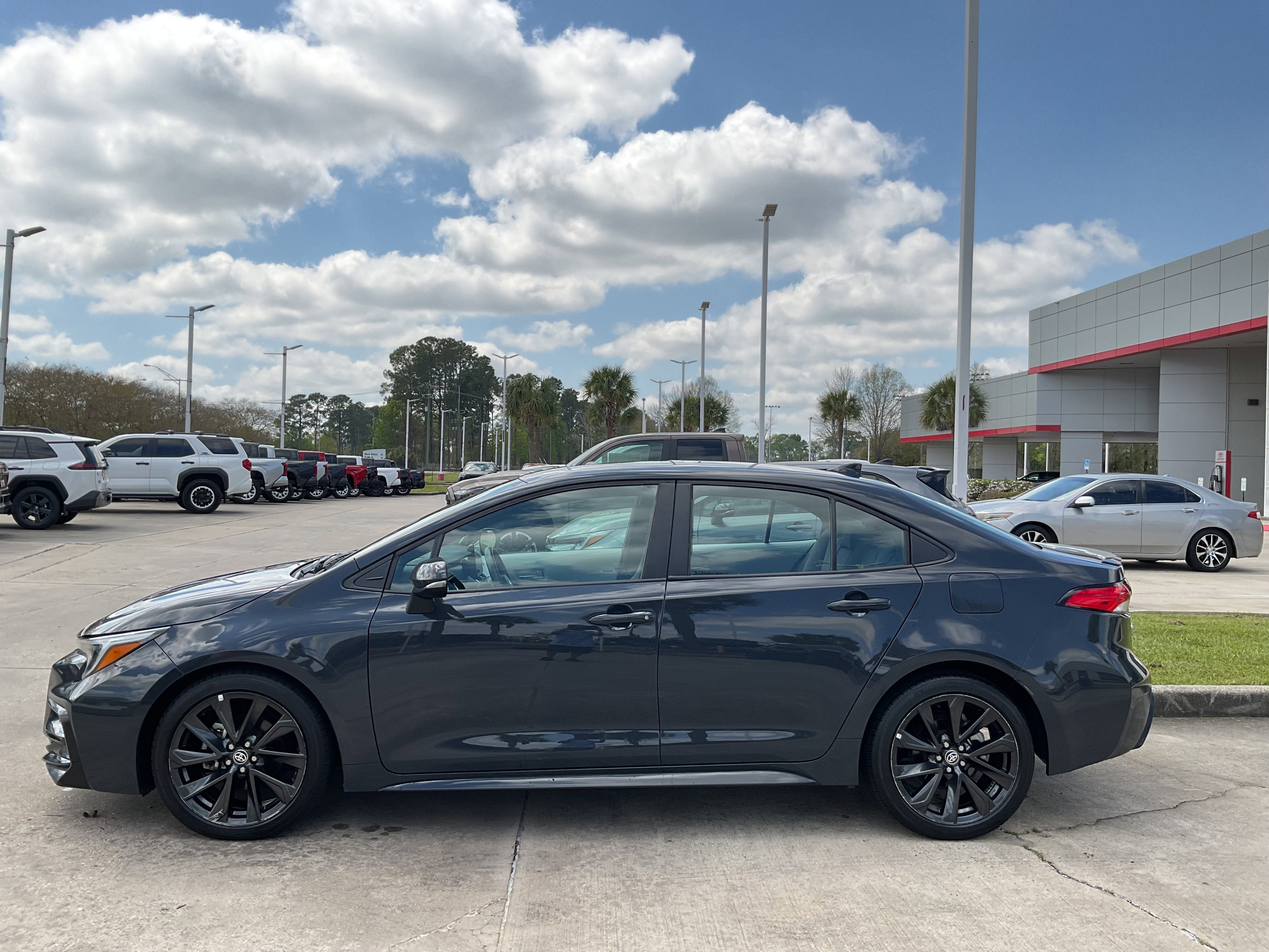 2023 Toyota COROLLA SE