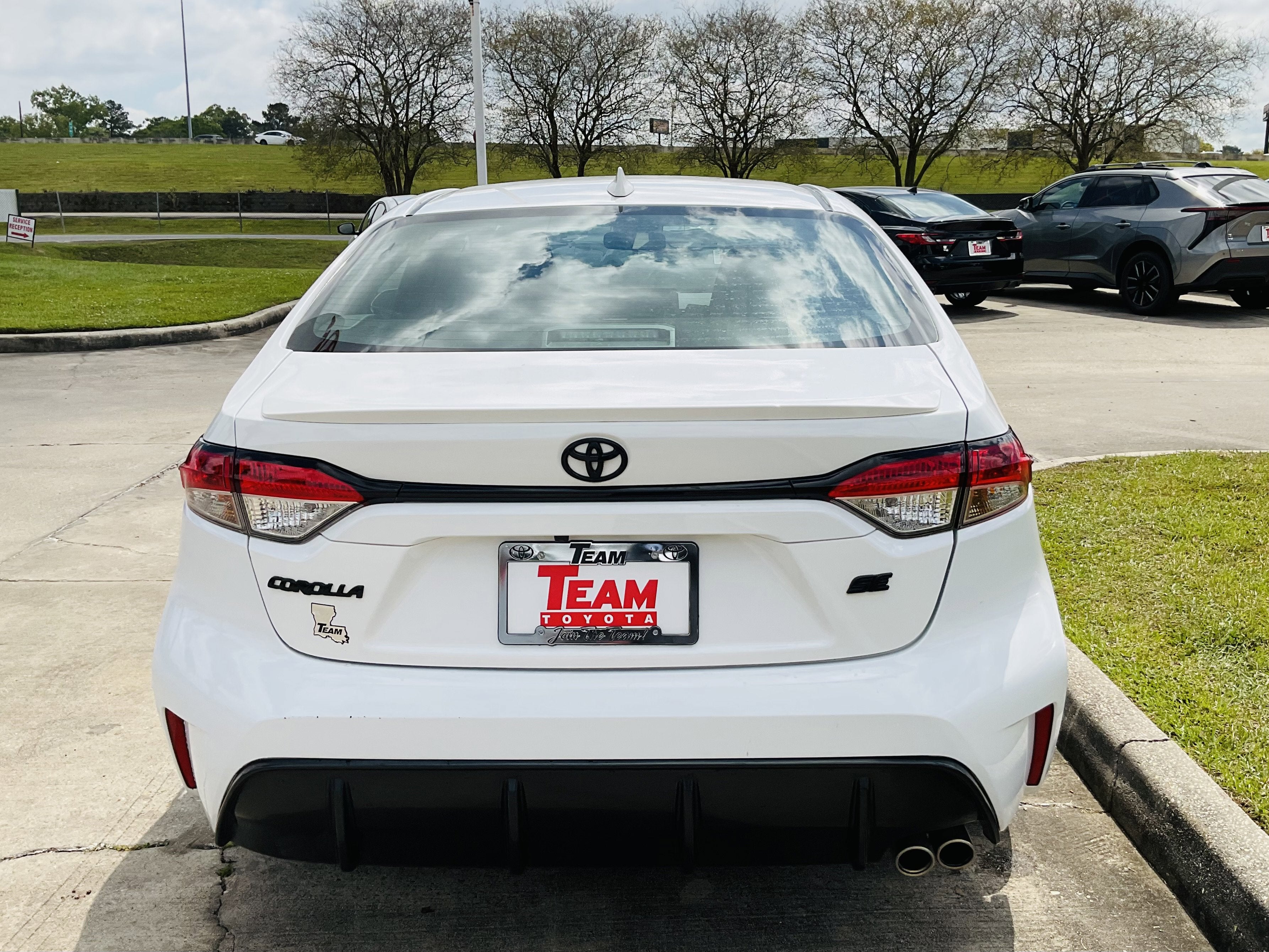 2024 Toyota COROLLA SE