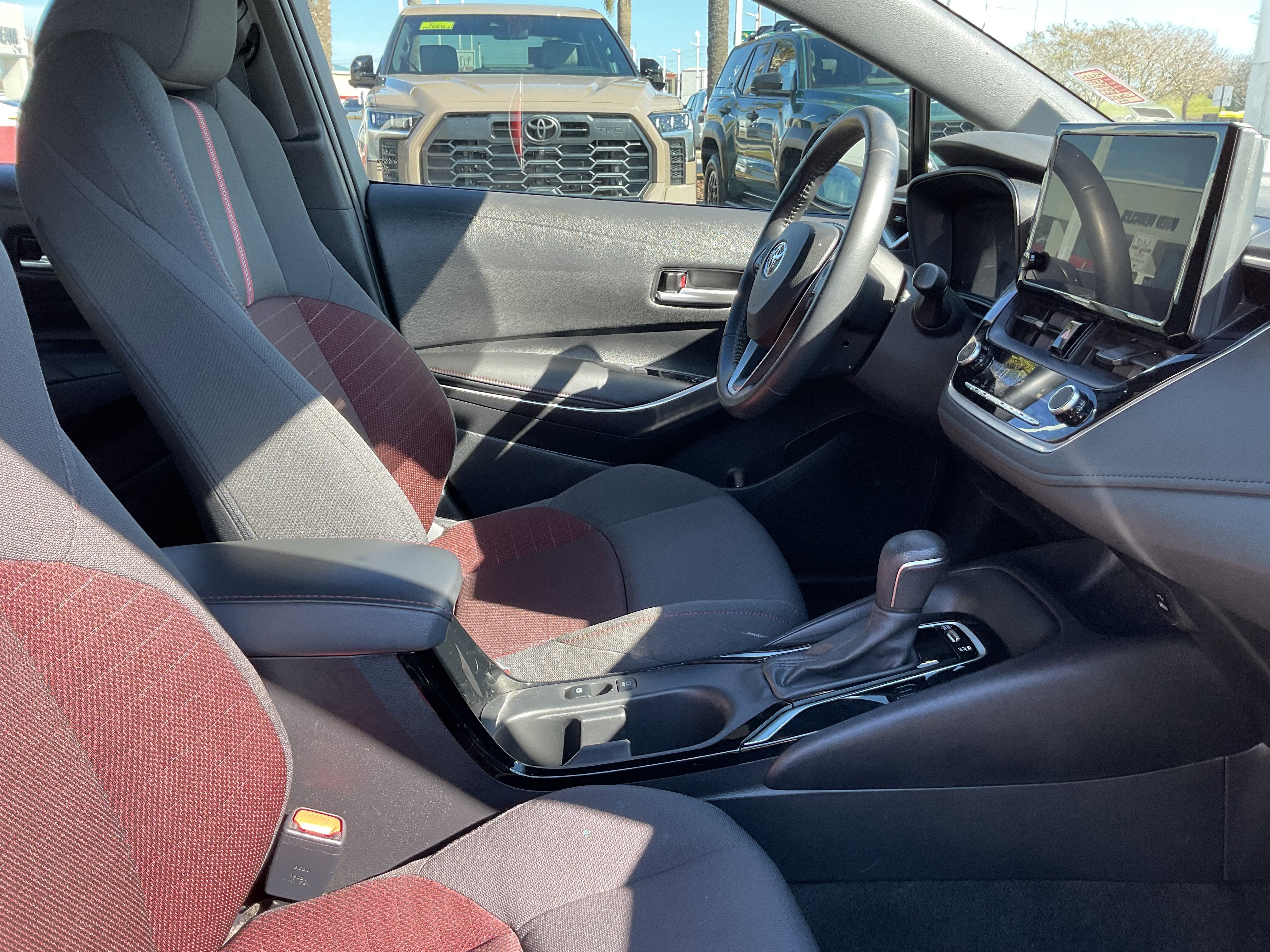 2024 Toyota COROLLA SE