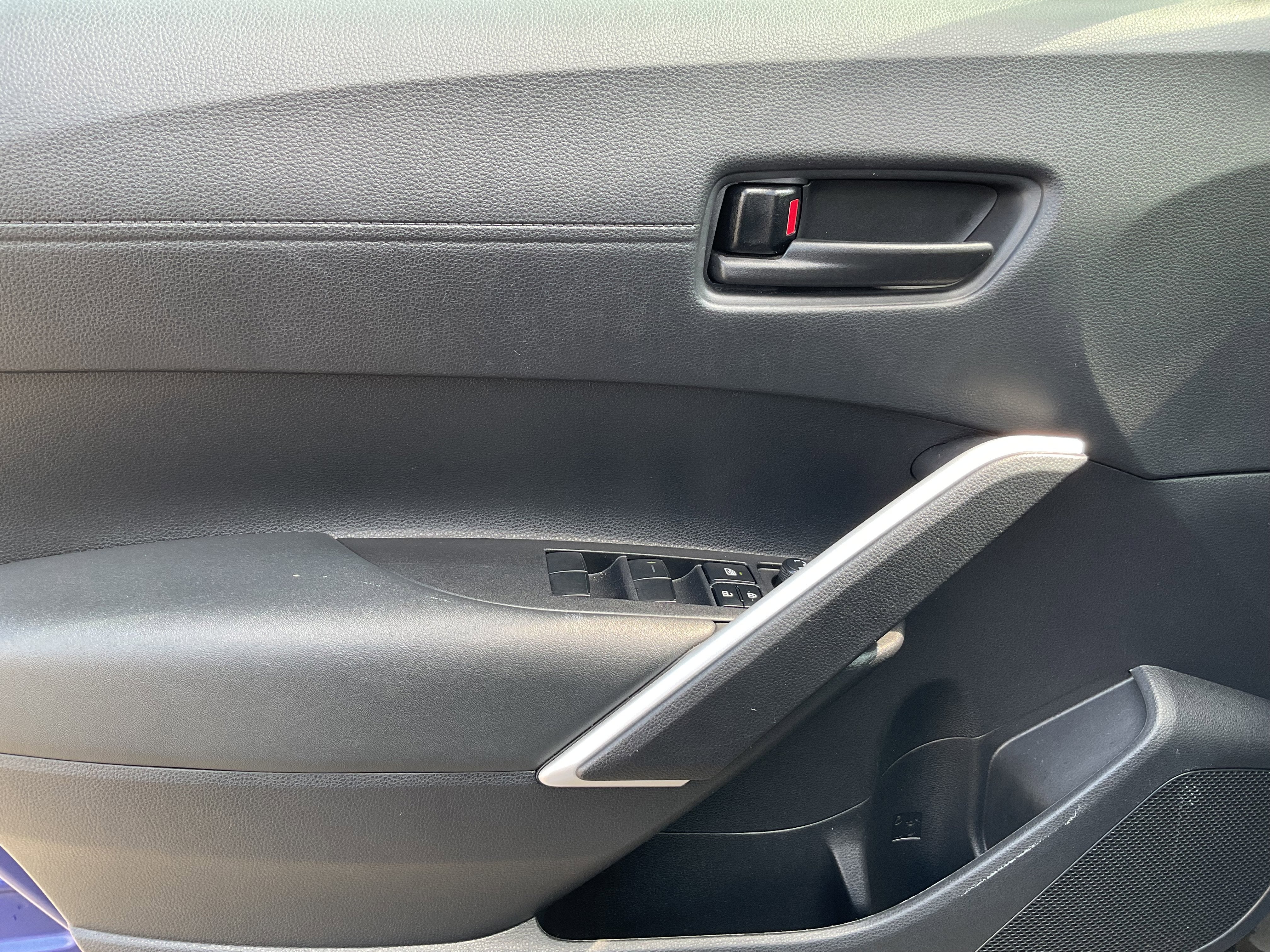 2025 Toyota Corolla Cross LE