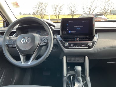 2025 Toyota Corolla Cross LE
