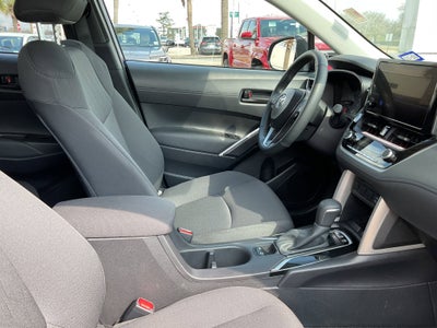 2025 Toyota Corolla Cross LE