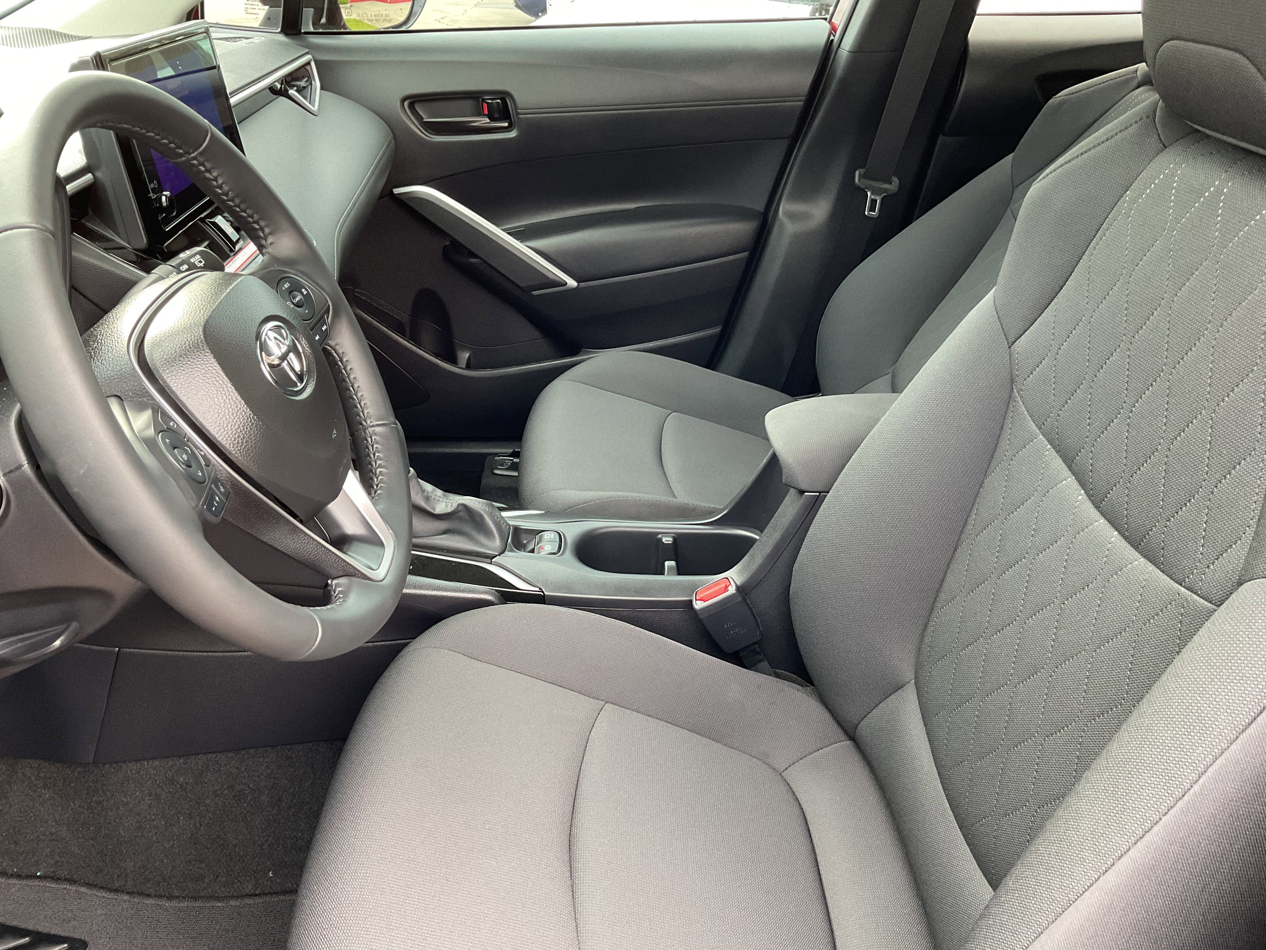 2024 Toyota Corolla Cross LE