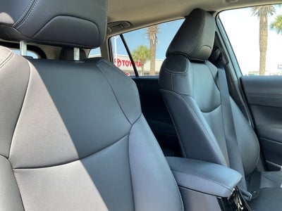 2025 Toyota Corolla Cross XLE