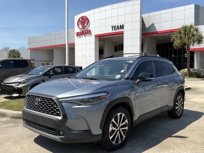 2025 Toyota Corolla Cross XLE