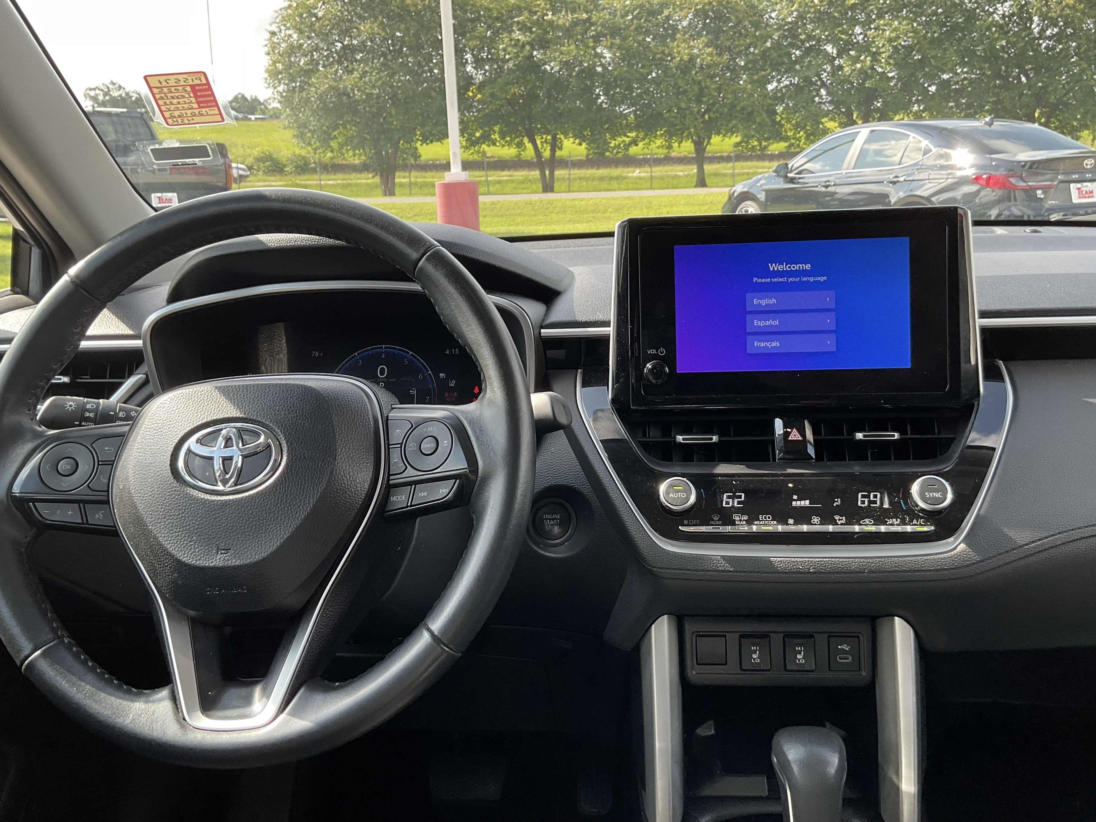 2025 Toyota Corolla Cross XLE