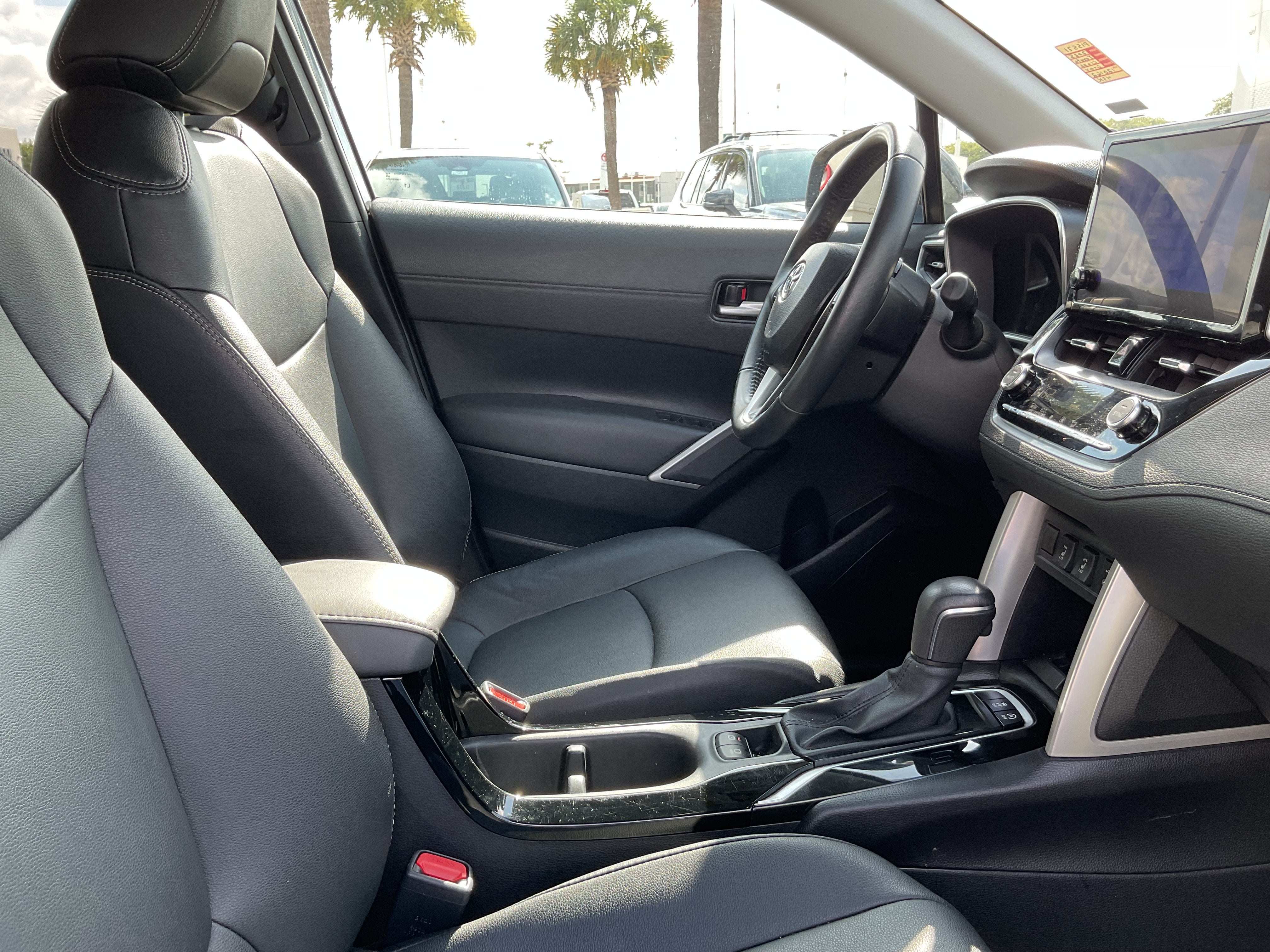 2025 Toyota Corolla Cross XLE