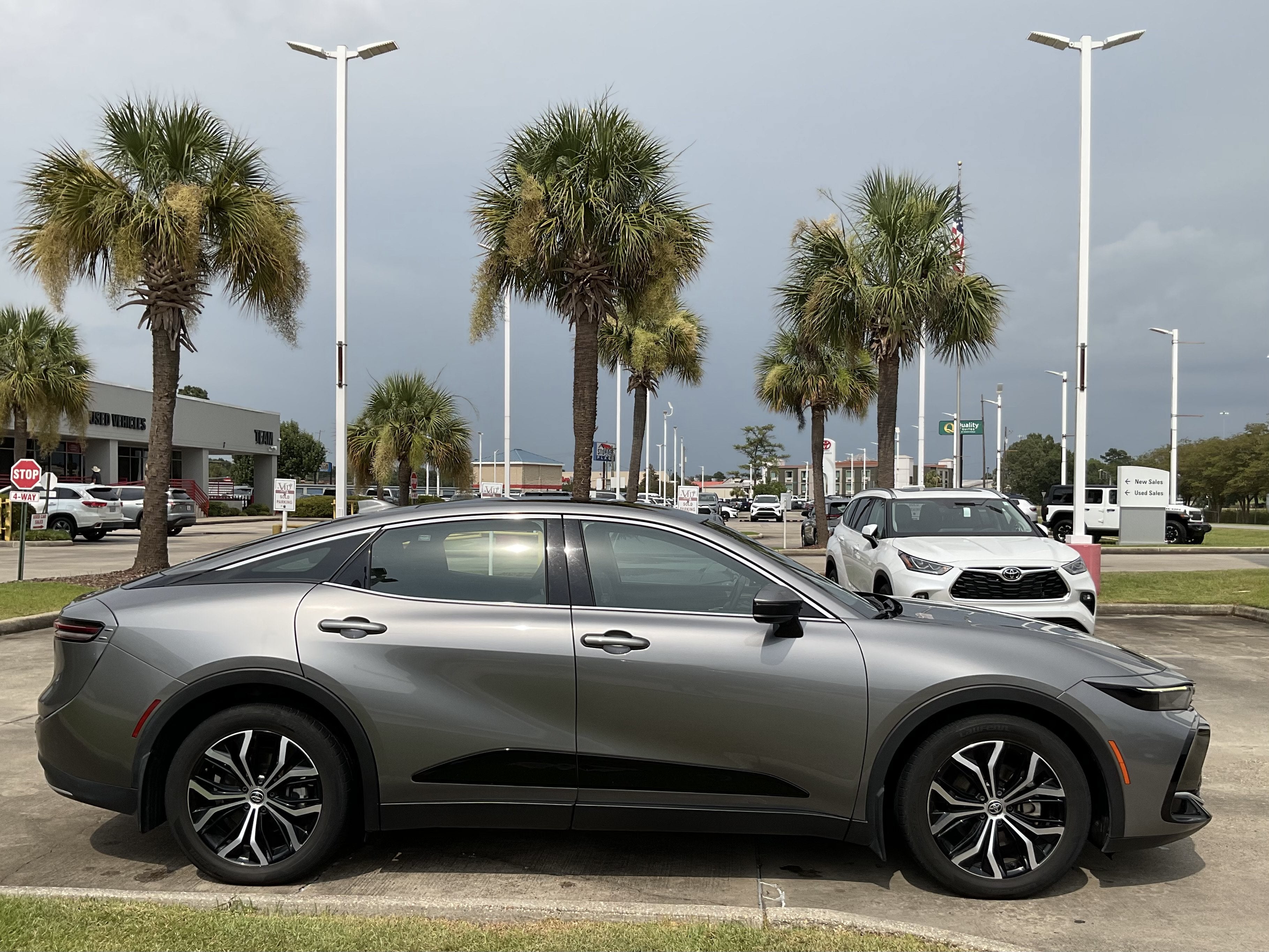 2023 Toyota Toyota Crown Limited