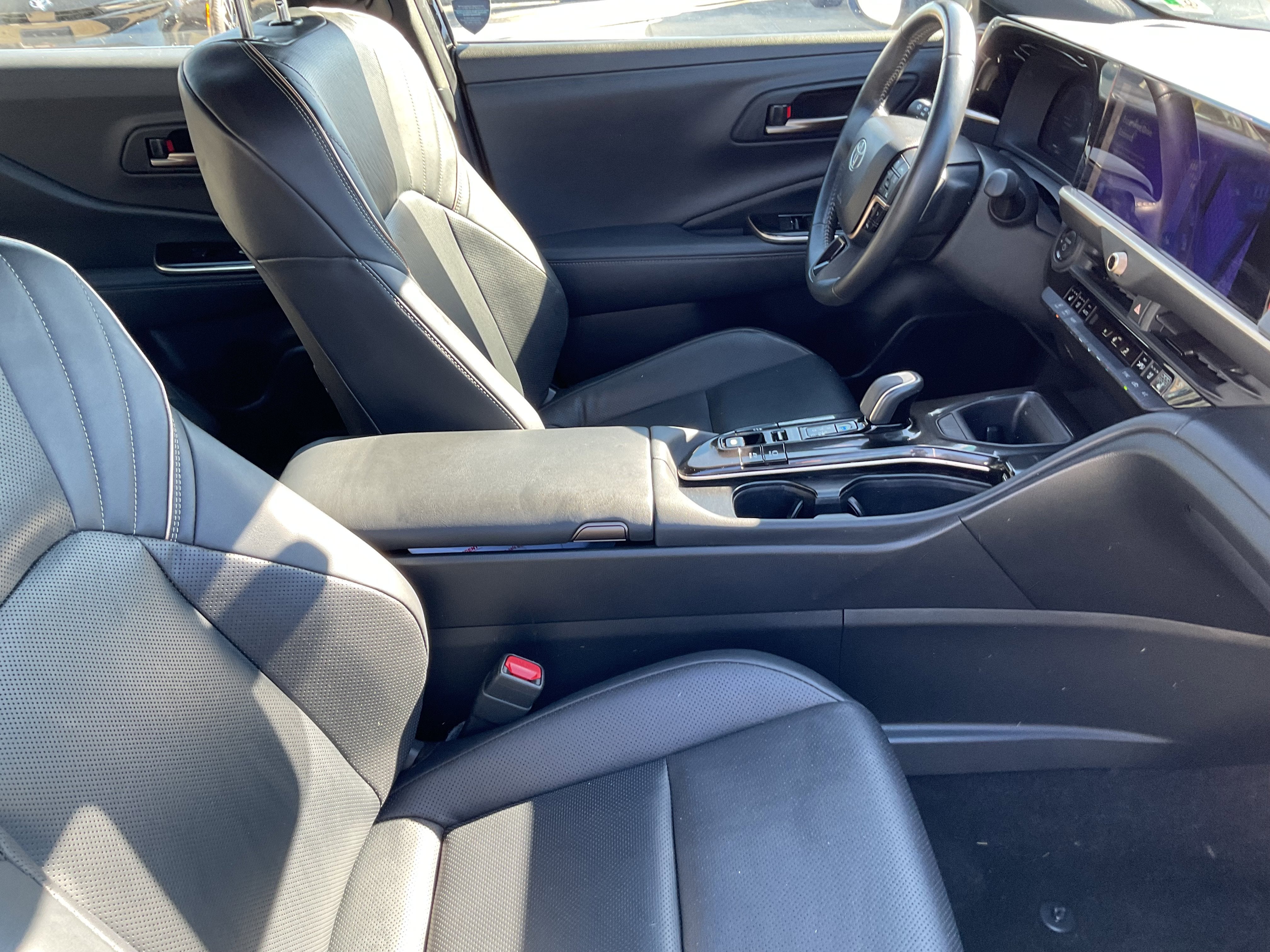 2025 Toyota CROWN Limited