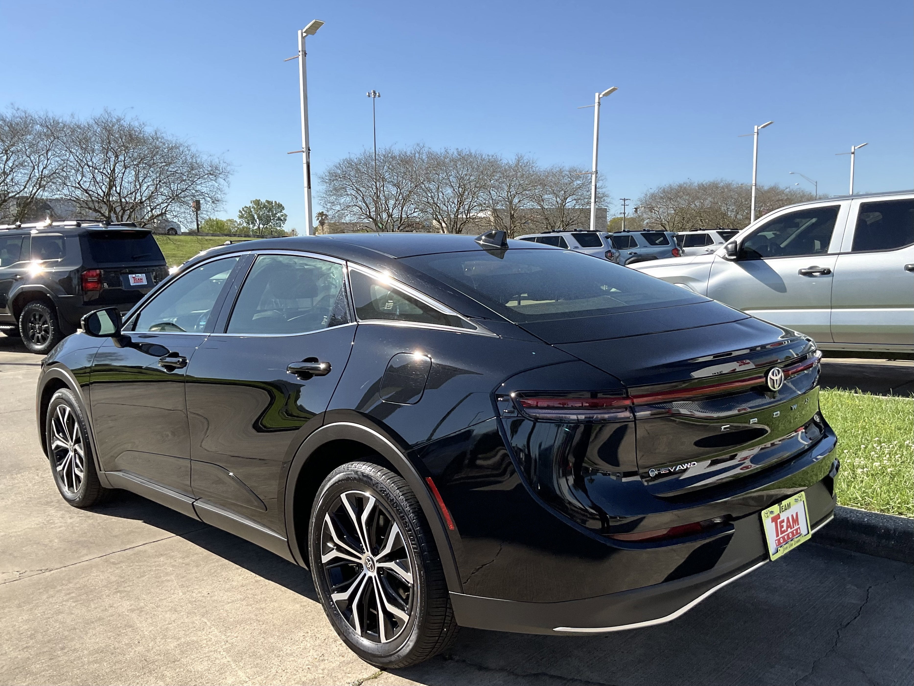 2025 Toyota CROWN Limited